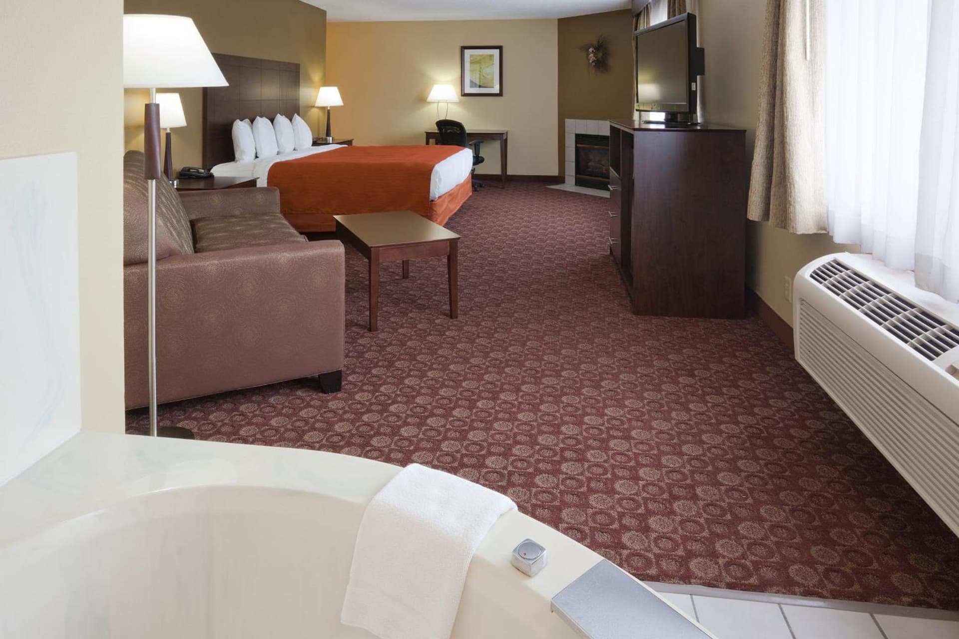 AmericInn by Wyndham Blue Earth property views in Blue Earth, MN — gallery photo 3