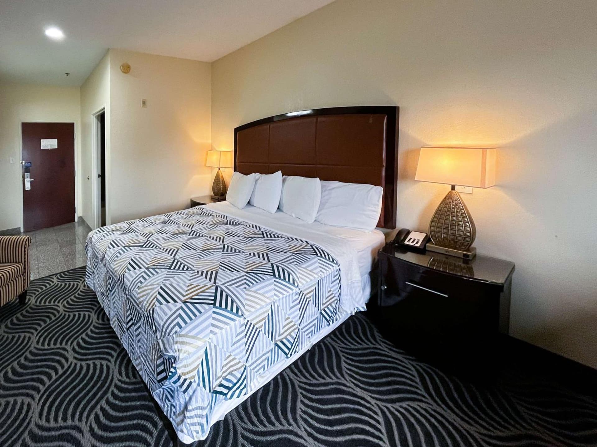 Executive Inn & Suites Breaux Bridge, LA featured exterior or lobby in Breaux Bridge, LA — similar hotel