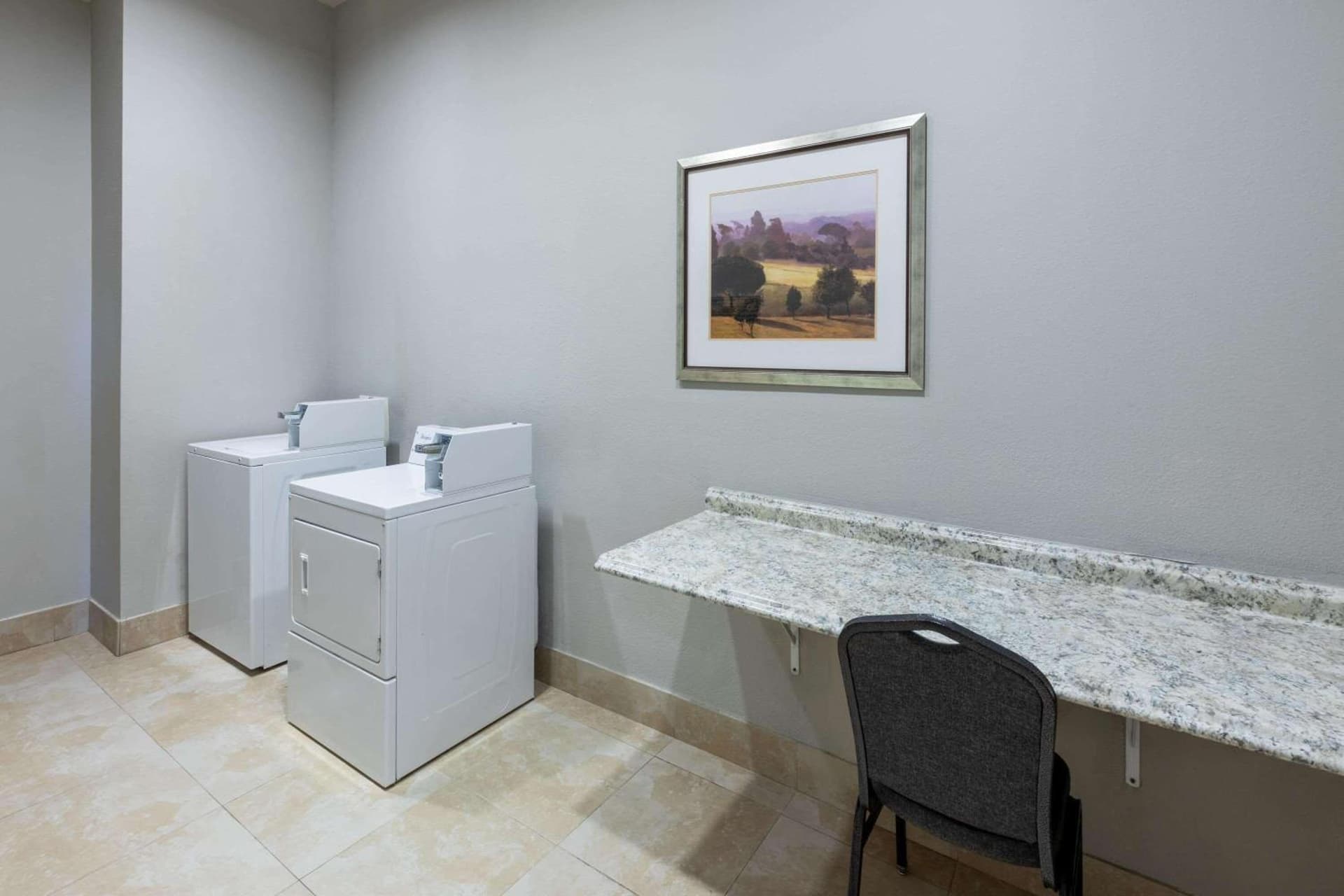 La Quinta by Wyndham Fort Worth - Lake Worth gallery photo in Fort Worth, TX — image 46