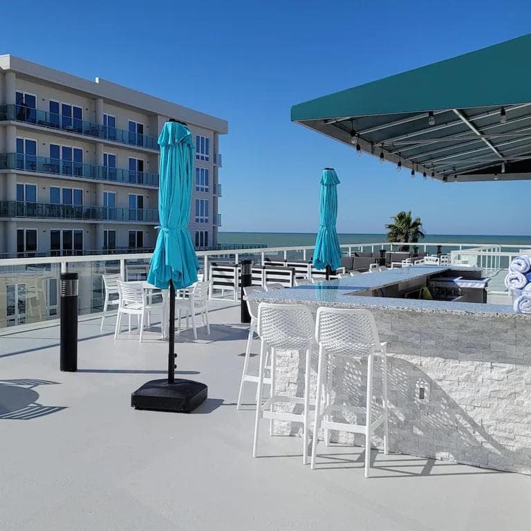 The Avalon Club gallery photo in Clearwater Beach, FL — image 18