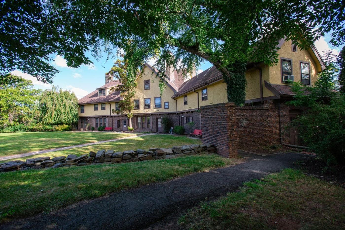 Rutgers University Inn and Conference Center — hotel in New Brunswick, New Jersey