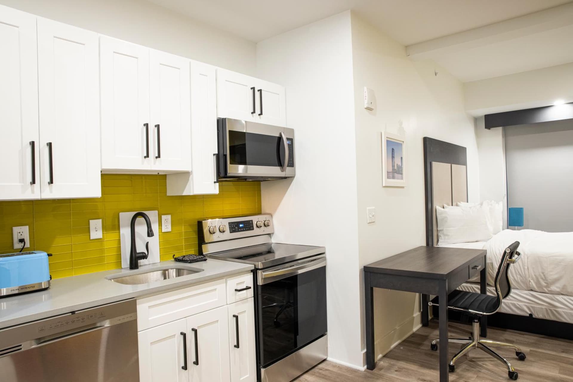 Peachtree Suites gallery photo in Jersey City, NJ — image 14