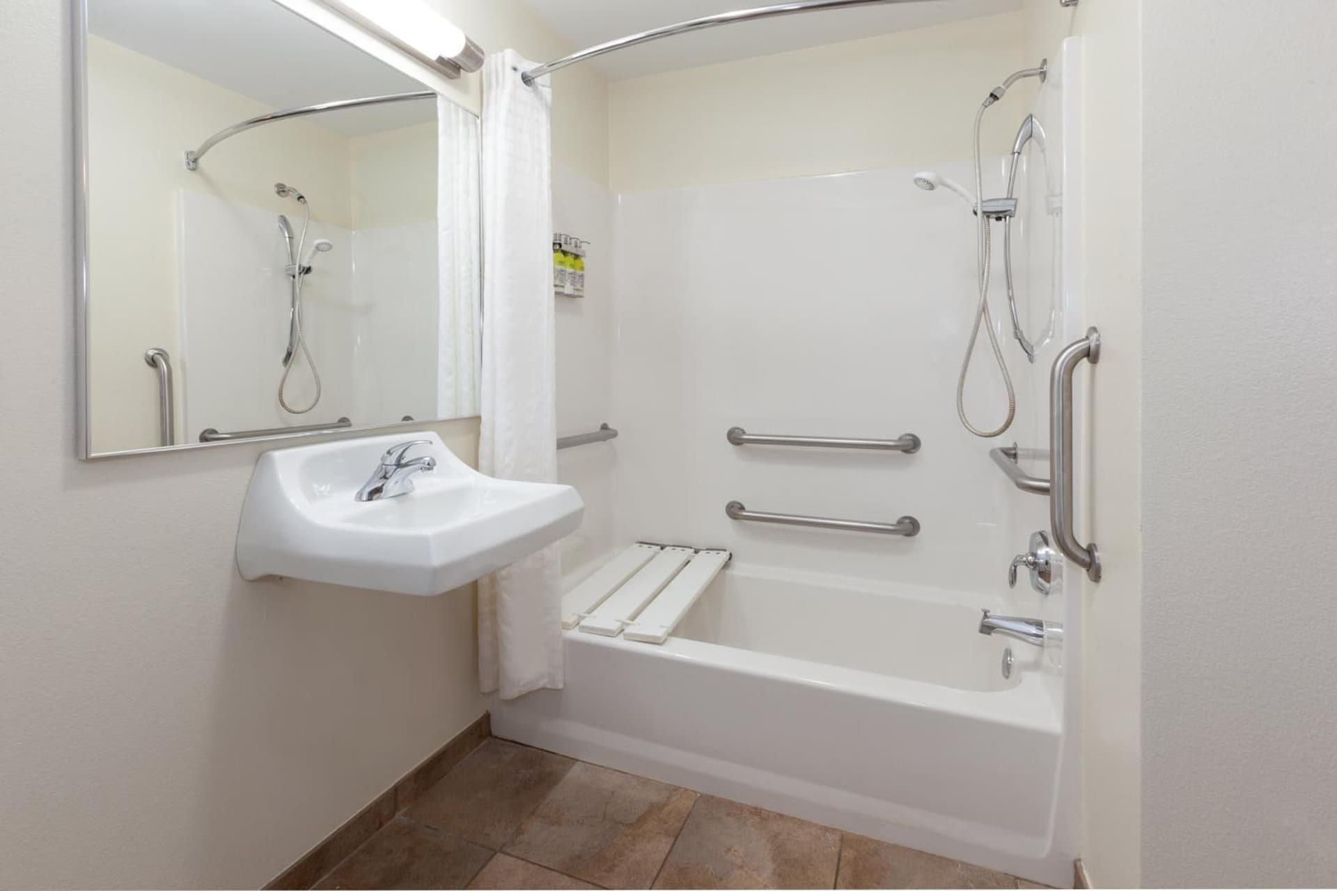 Candlewood Suites Kalamazoo by IHG gallery photo in Kalamazoo, MI — image 11