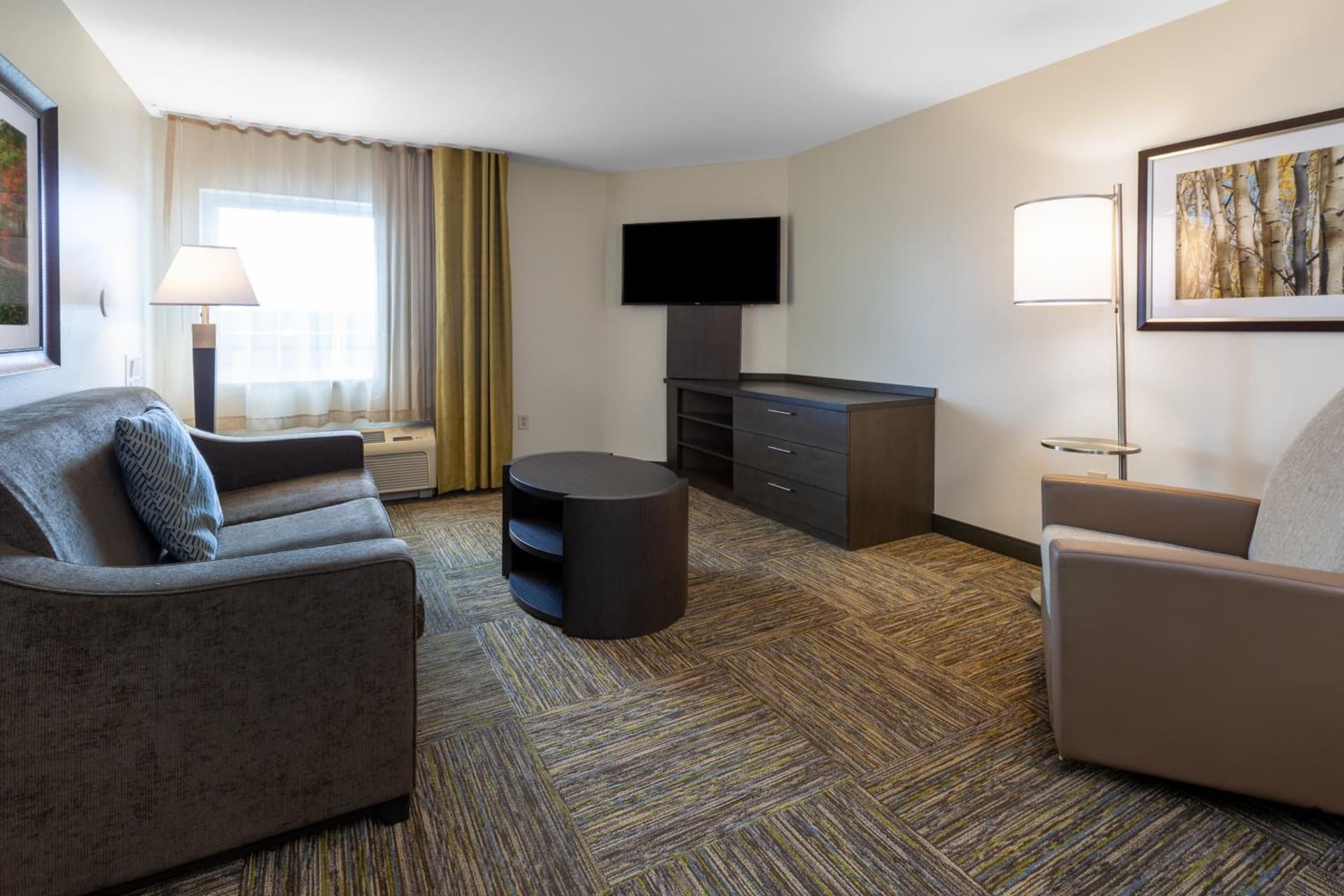 Candlewood Suites Kalamazoo by IHG interior in Kalamazoo, MI — gallery photo 2