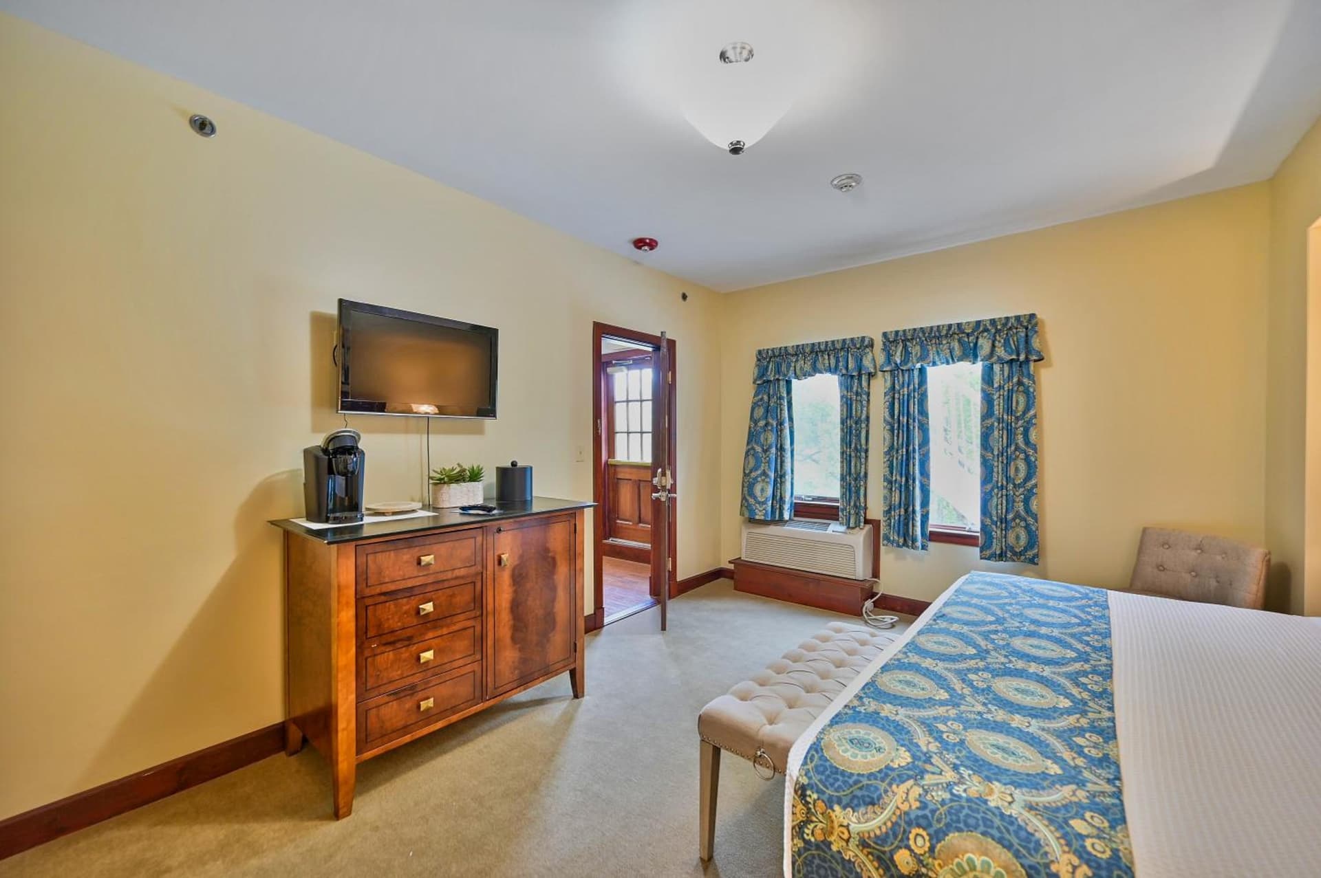 Tom Quick Inn gallery photo in Milford, PA — image 93