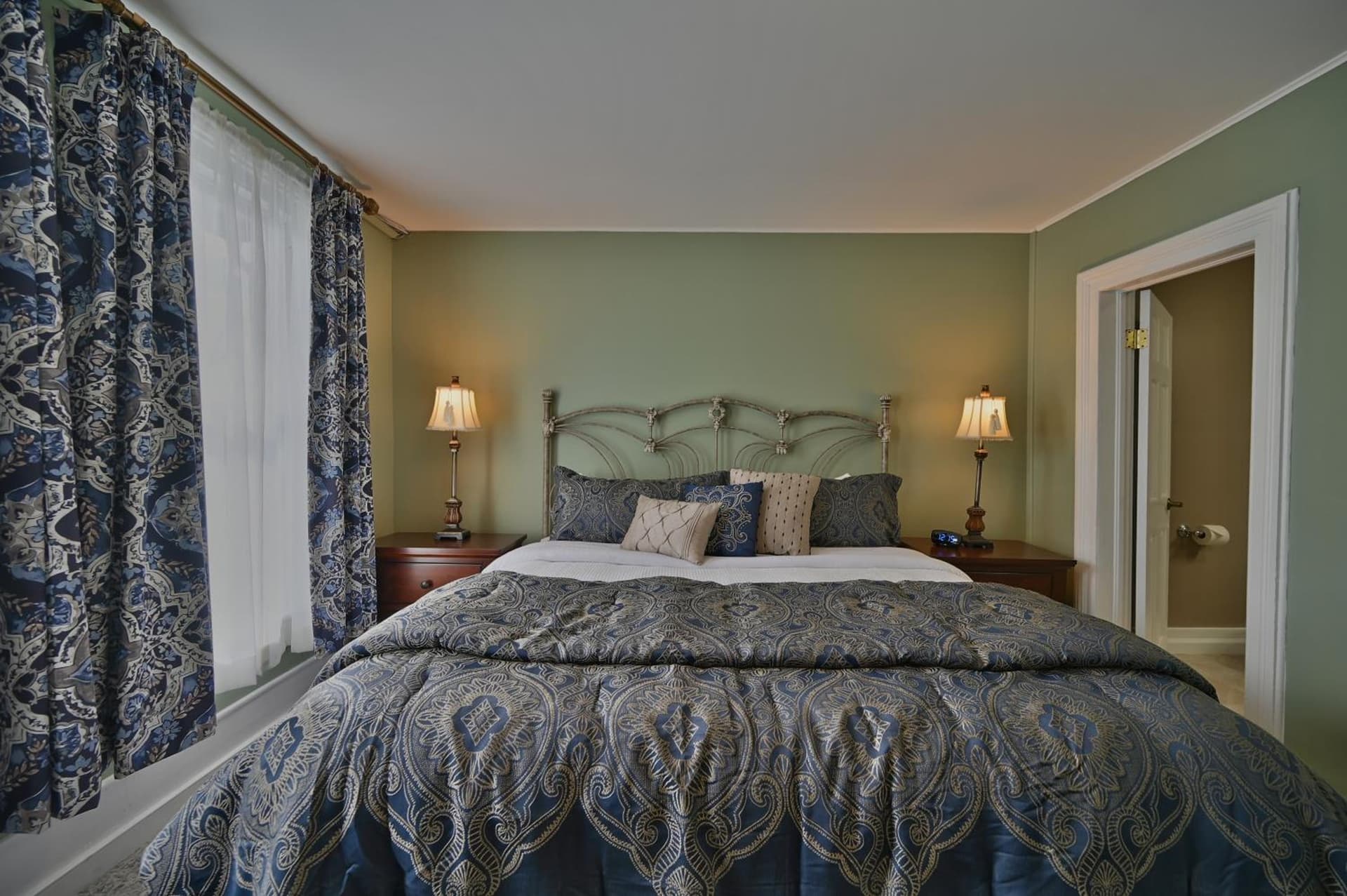 Tom Quick Inn gallery photo in Milford, PA — image 63
