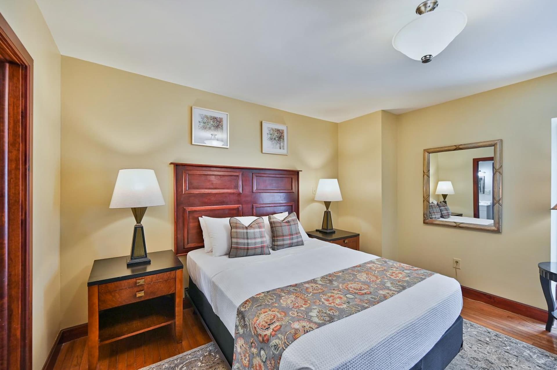 Tom Quick Inn gallery photo in Milford, PA — image 95