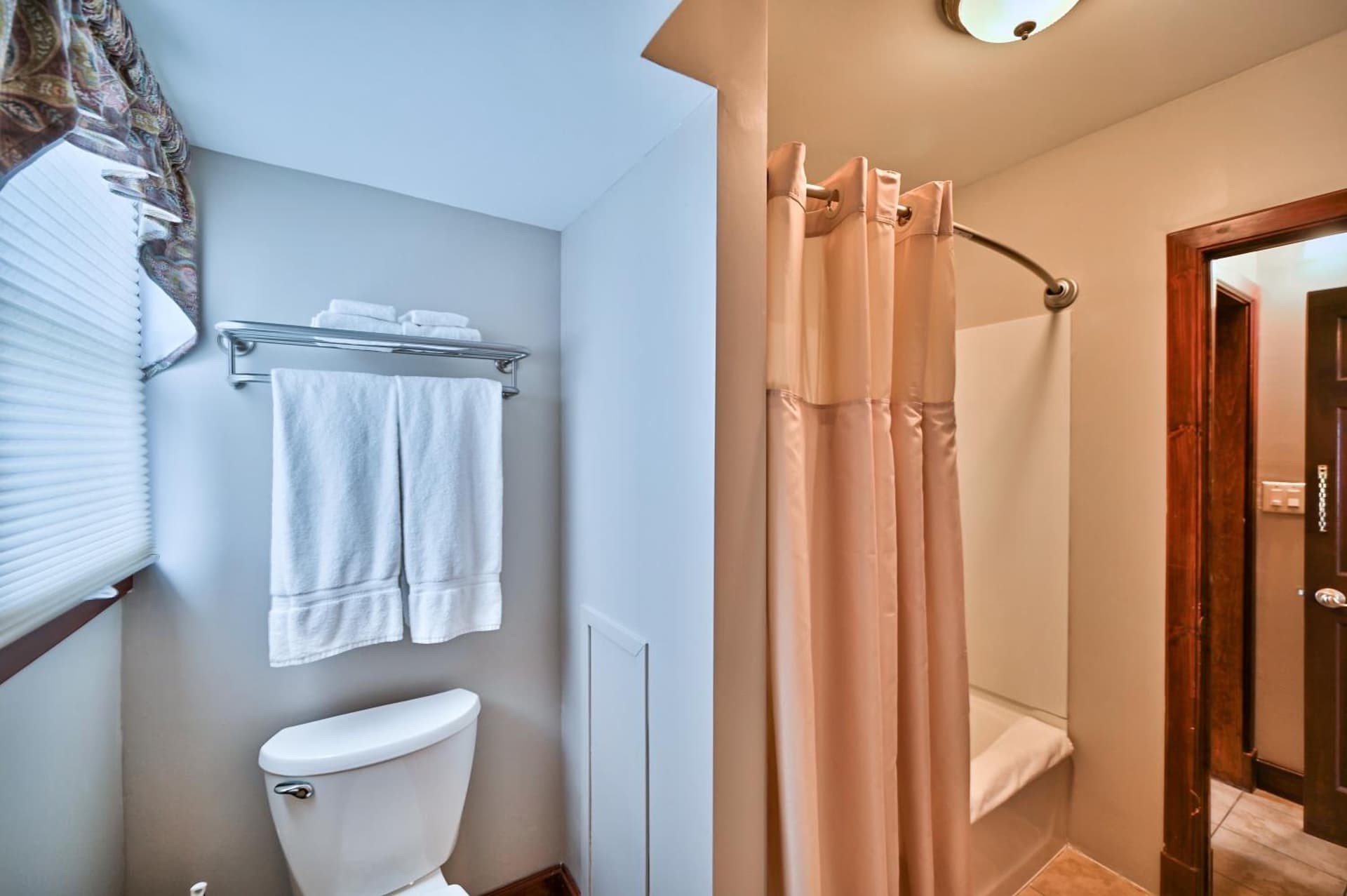 Tom Quick Inn gallery photo in Milford, PA — image 12