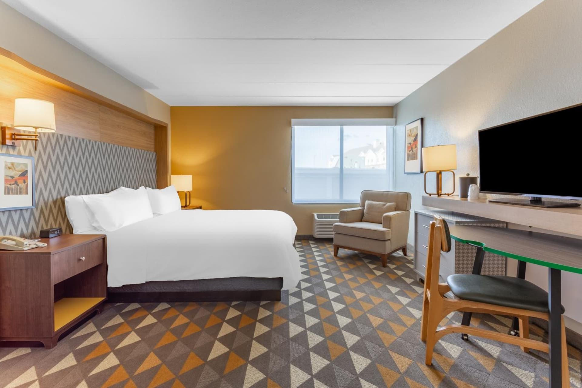 Holiday Inn Rockford I-90&Rt 20 State St by IHG interior in Rockford, IL — gallery photo 2