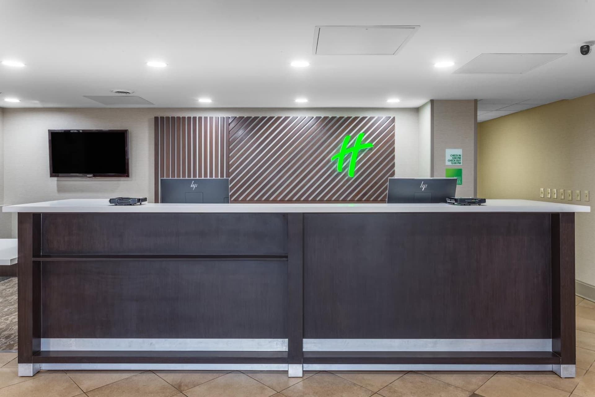 Holiday Inn Rockford I-90&Rt 20 State St by IHG gallery photo in Rockford, IL — image 32