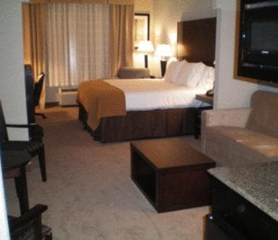 Holiday Inn Express Hotel & Suites Beaumont Northwest by IHG gallery photo in Beaumont, TX — image 40