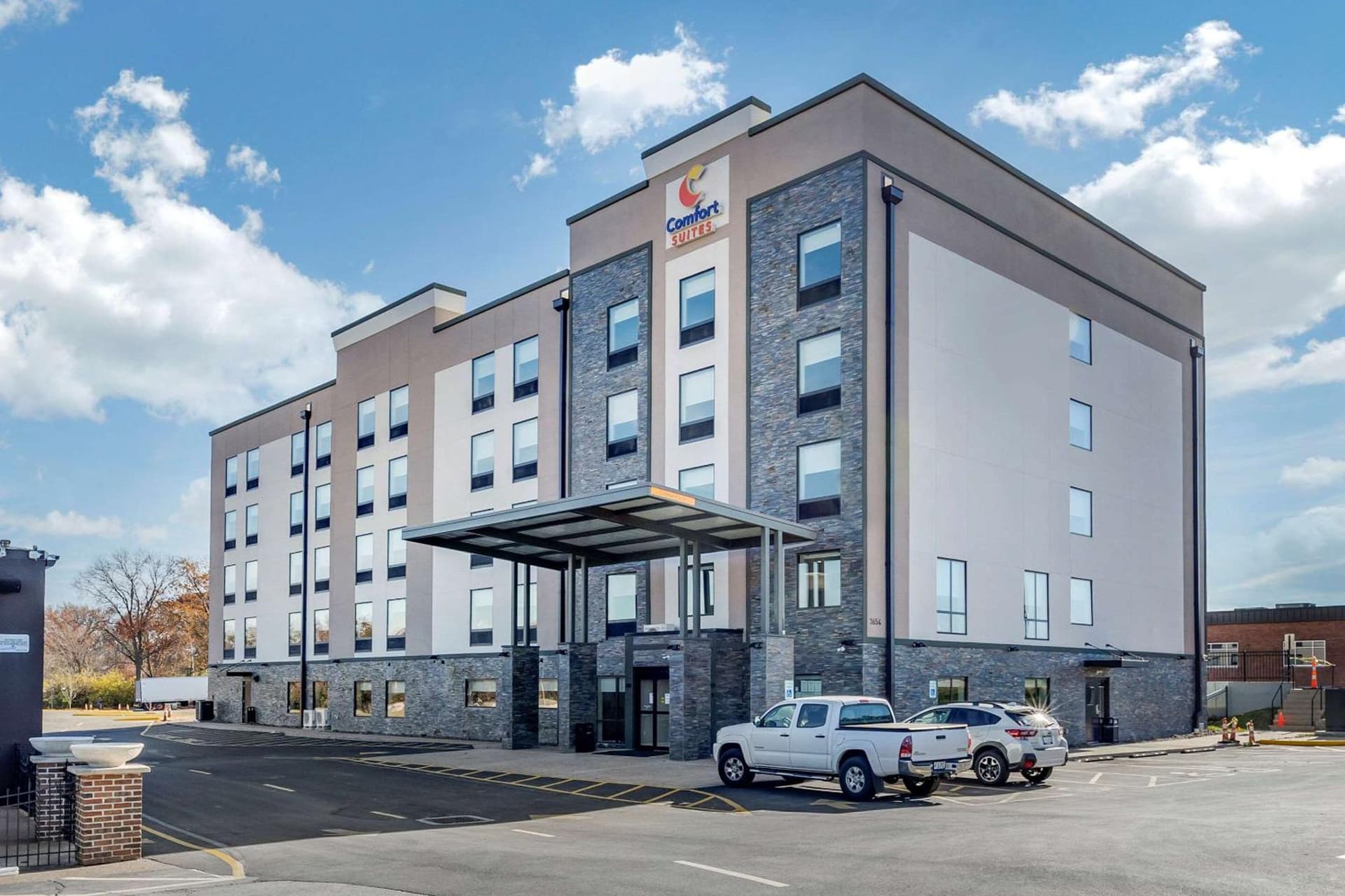 Comfort Suites St Louis - Sunset Hills featured exterior or lobby in Saint Louis, MO — similar hotel