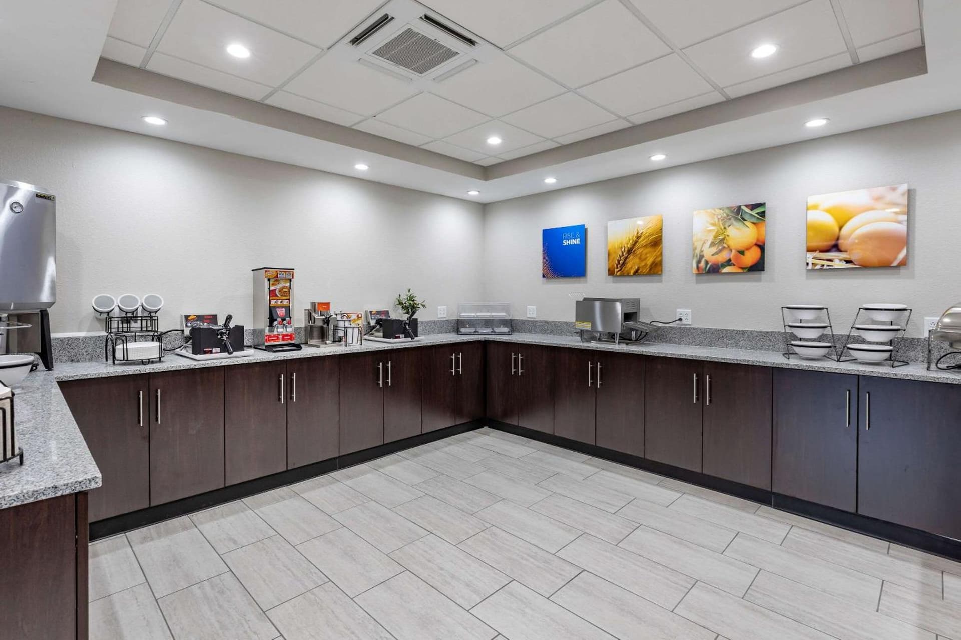 Comfort Suites St Louis - Sunset Hills gallery photo in Saint Louis, MO — image 9