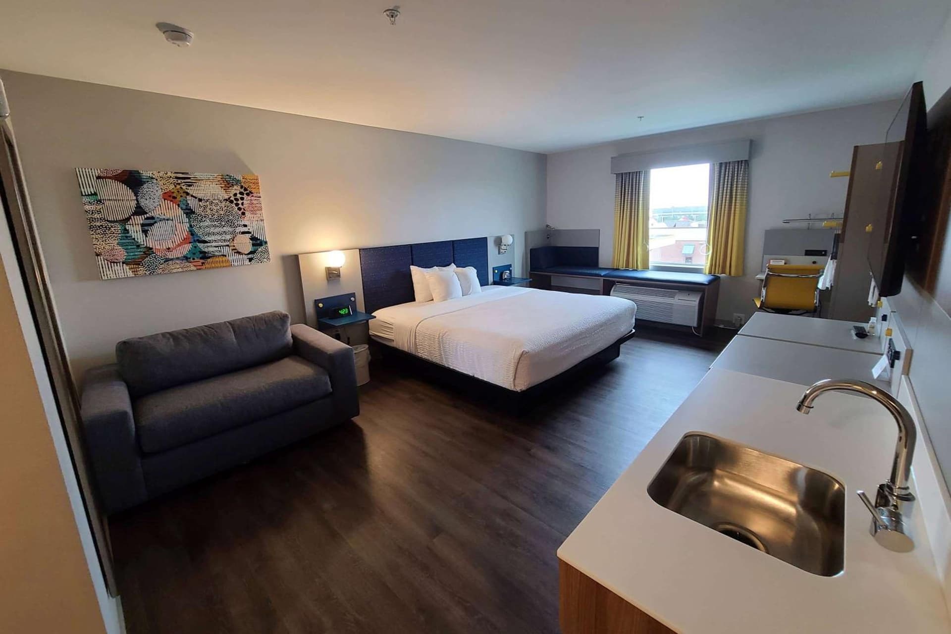 Microtel Inn & Suites by Wyndham Milford gallery photo in Milford, DE — image 12