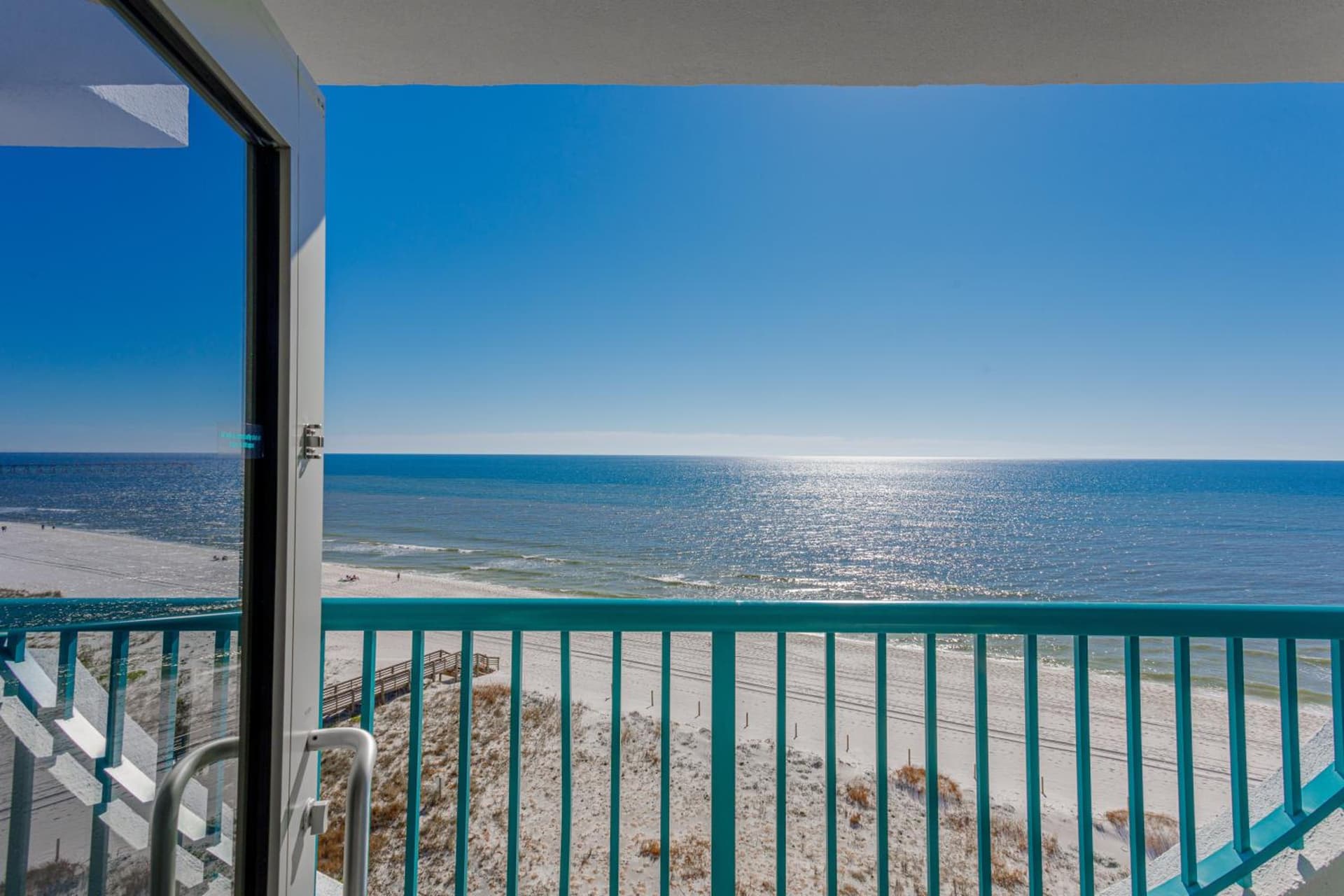 Holiday Inn Express Pensacola Beach by IHG gallery photo in Pensacola Beach, FL — image 41