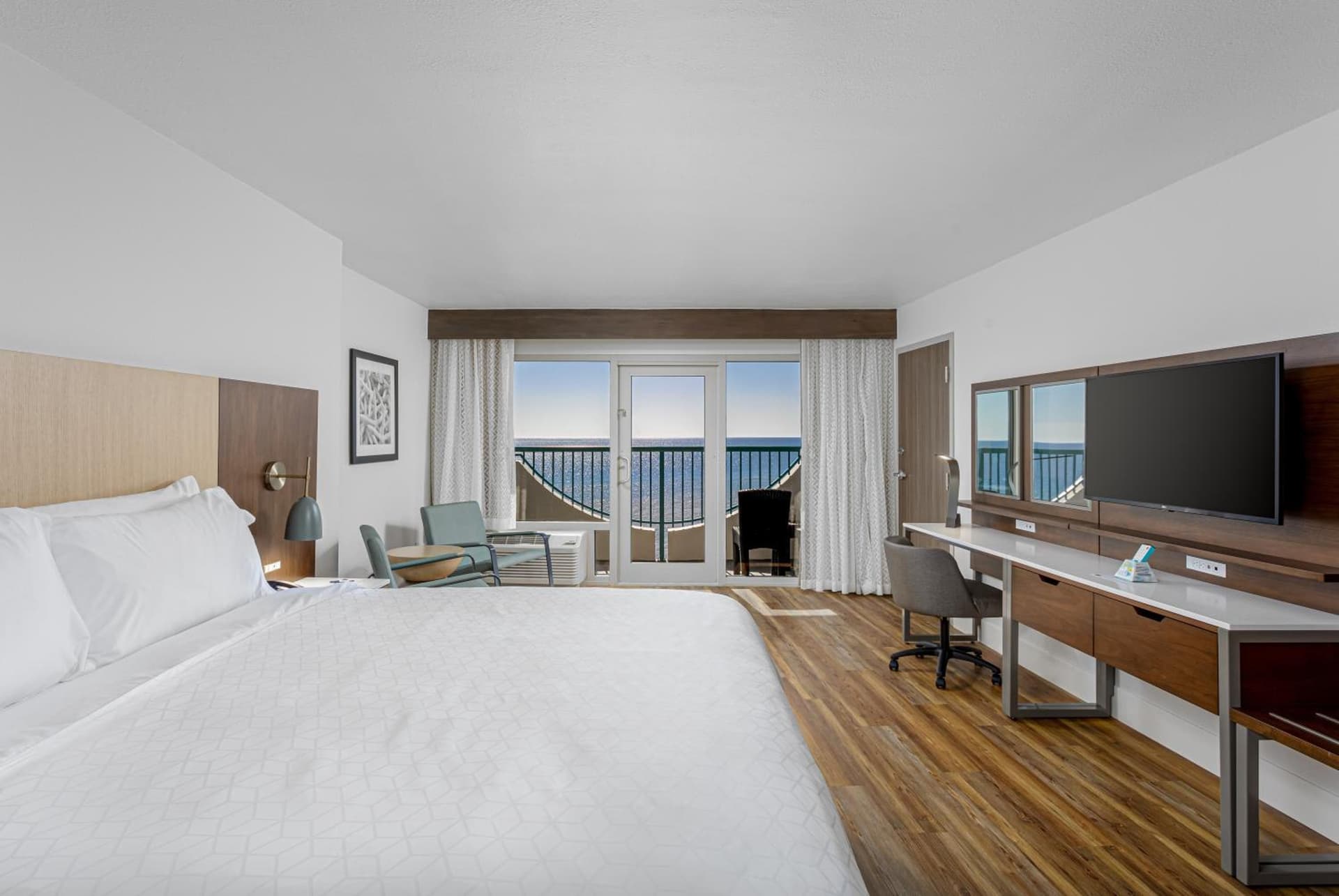 Holiday Inn Express Pensacola Beach by IHG gallery photo in Pensacola Beach, FL — image 16