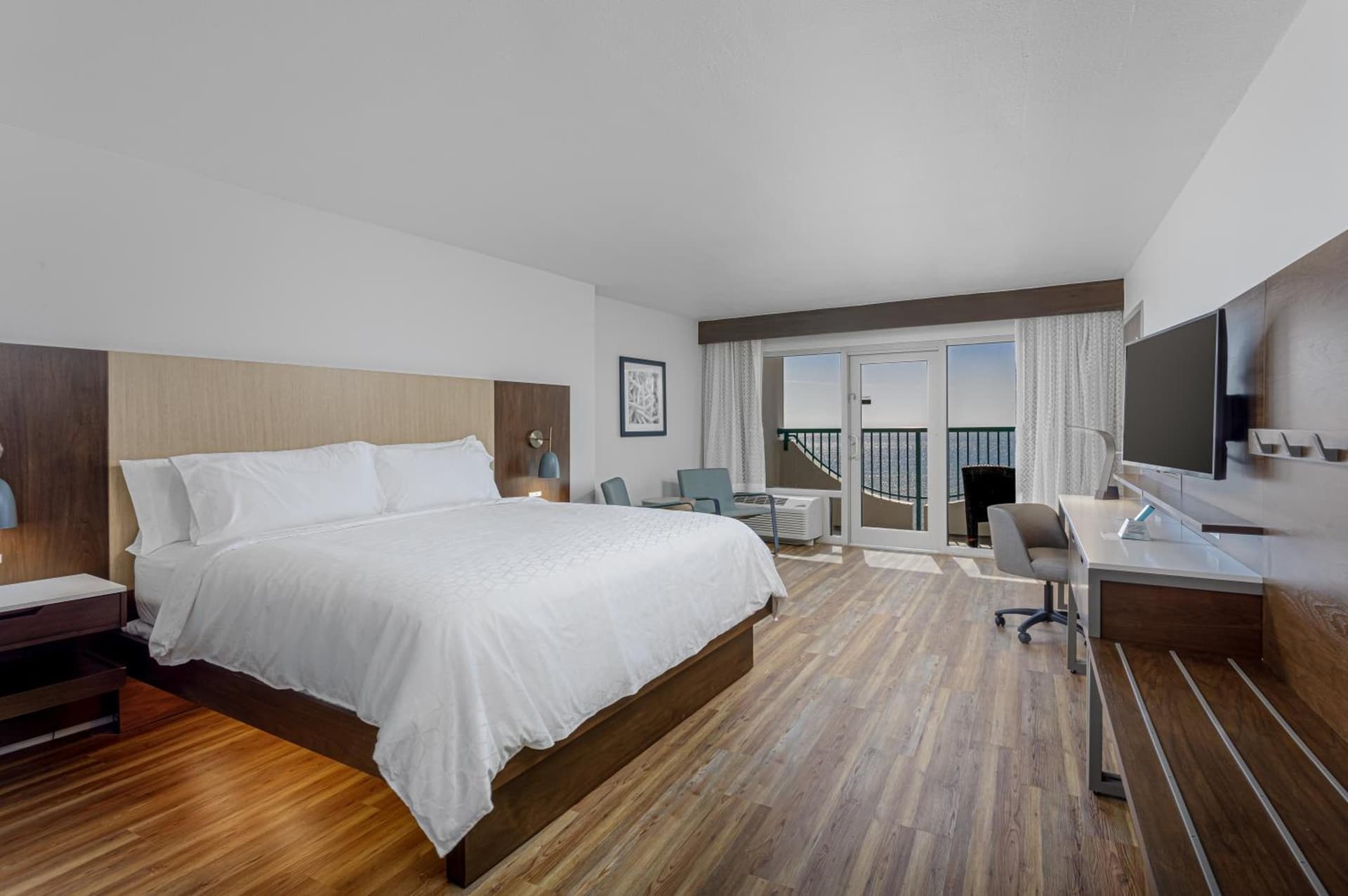 Holiday Inn Express Pensacola Beach by IHG gallery photo in Pensacola Beach, FL — image 7