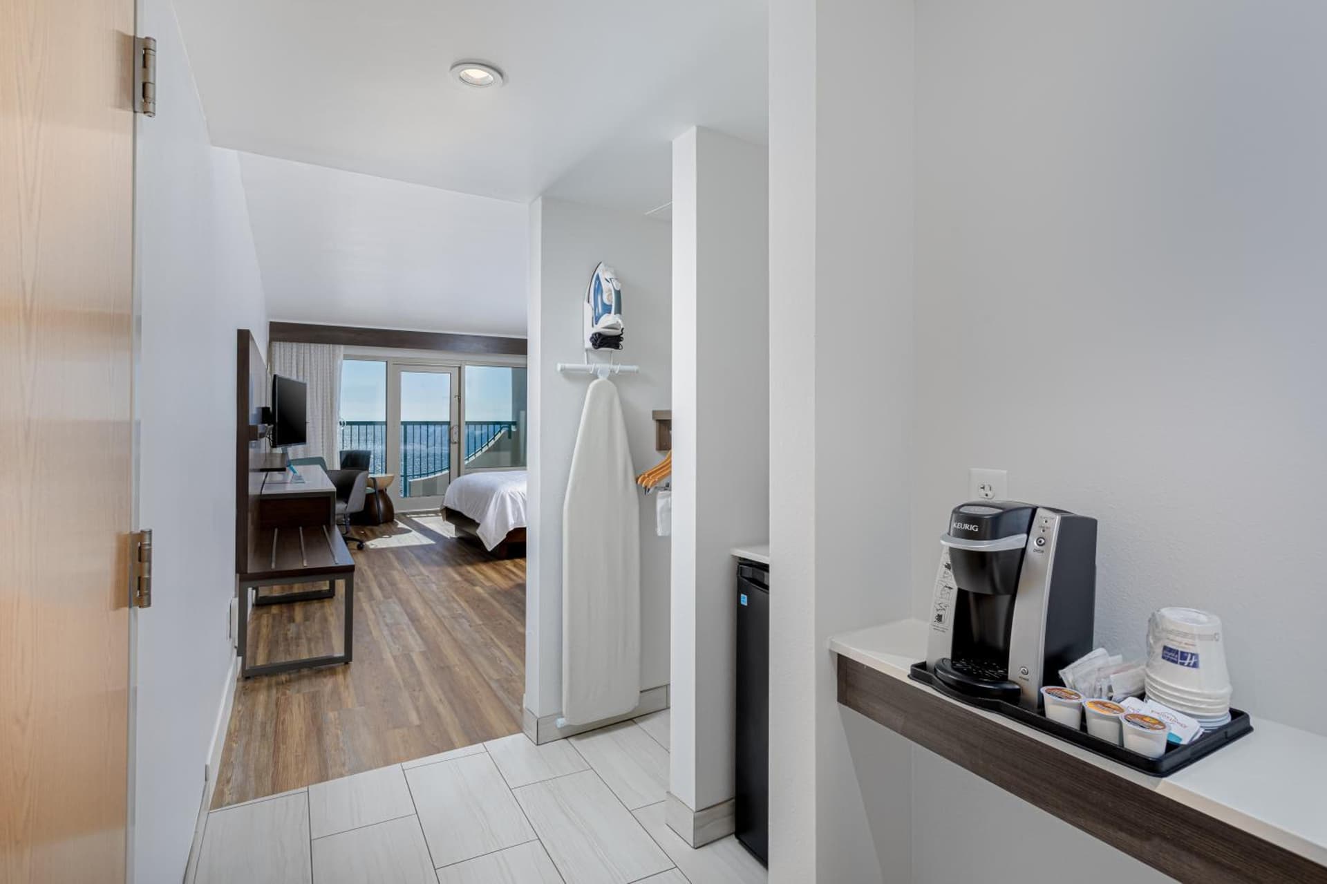 Holiday Inn Express Pensacola Beach by IHG gallery photo in Pensacola Beach, FL — image 50