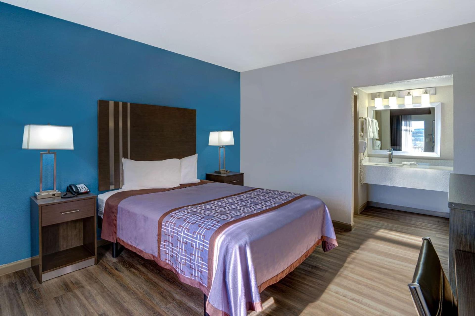 Motel 6 Burlington gallery photo in Burlington, NC — image 10