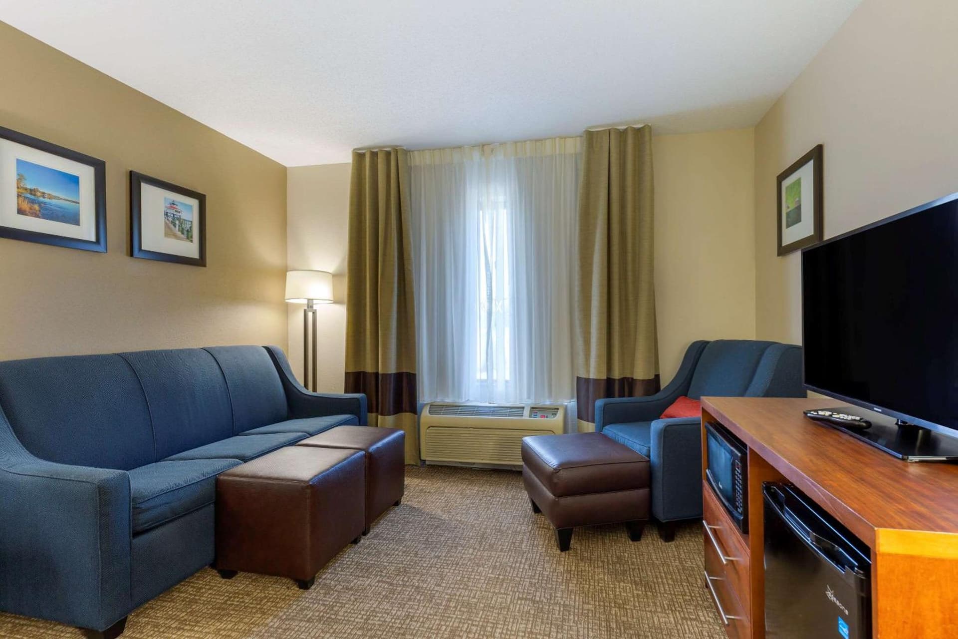 Comfort Inn & Suites Cambridge gallery photo in Cambridge, MD — image 24