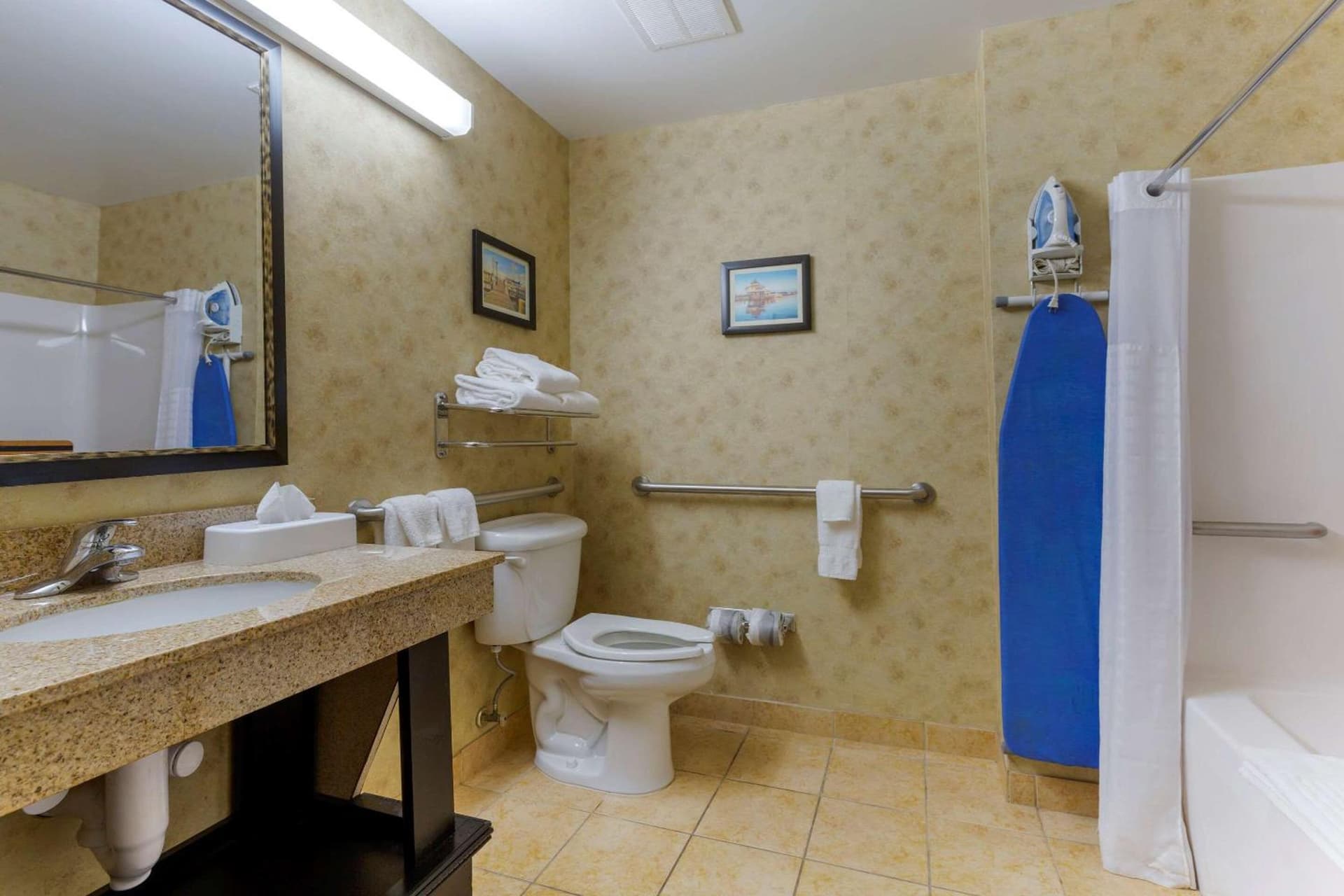 Comfort Inn & Suites Cambridge gallery photo in Cambridge, MD — image 21