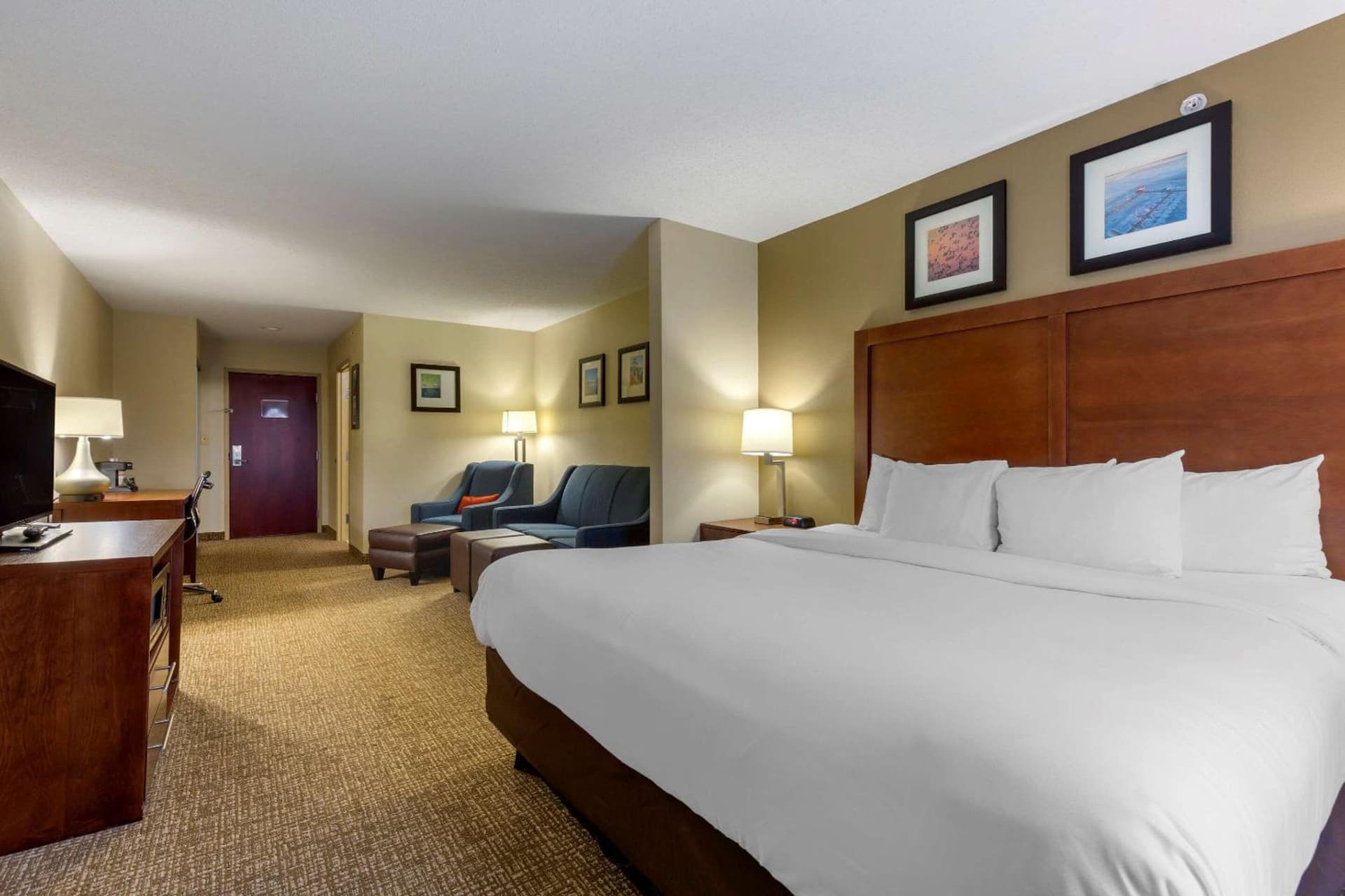 Comfort Inn & Suites Cambridge gallery photo in Cambridge, MD — image 29