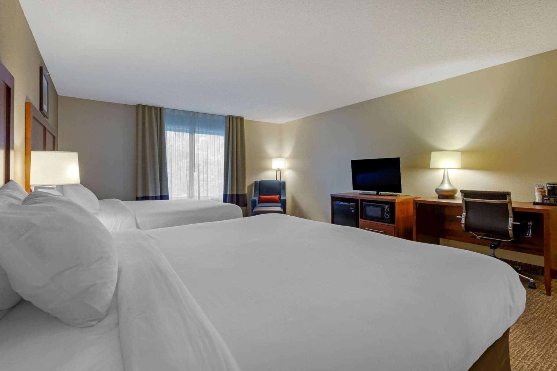 Comfort Inn & Suites Cambridge gallery photo in Cambridge, MD — image 18