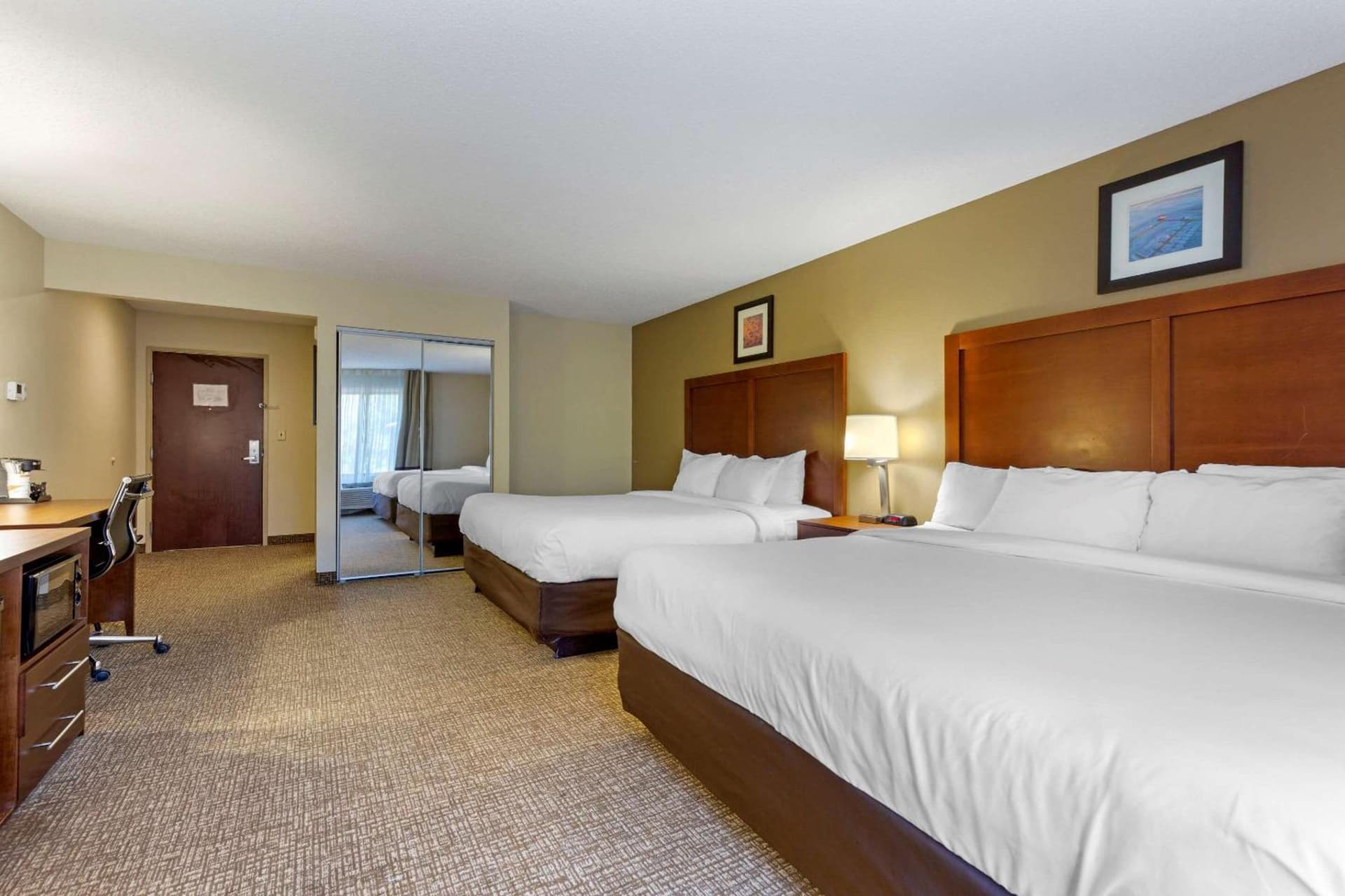 Comfort Inn & Suites Cambridge gallery photo in Cambridge, MD — image 30