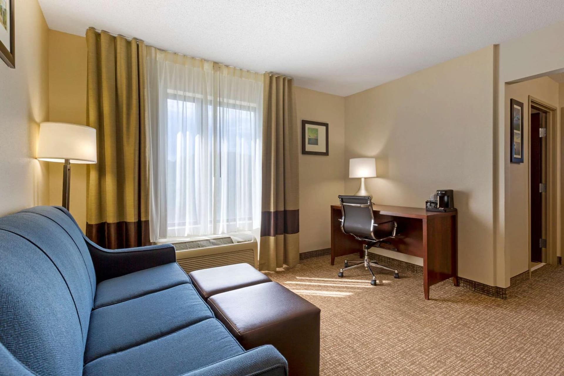 Comfort Inn & Suites Cambridge gallery photo in Cambridge, MD — image 17