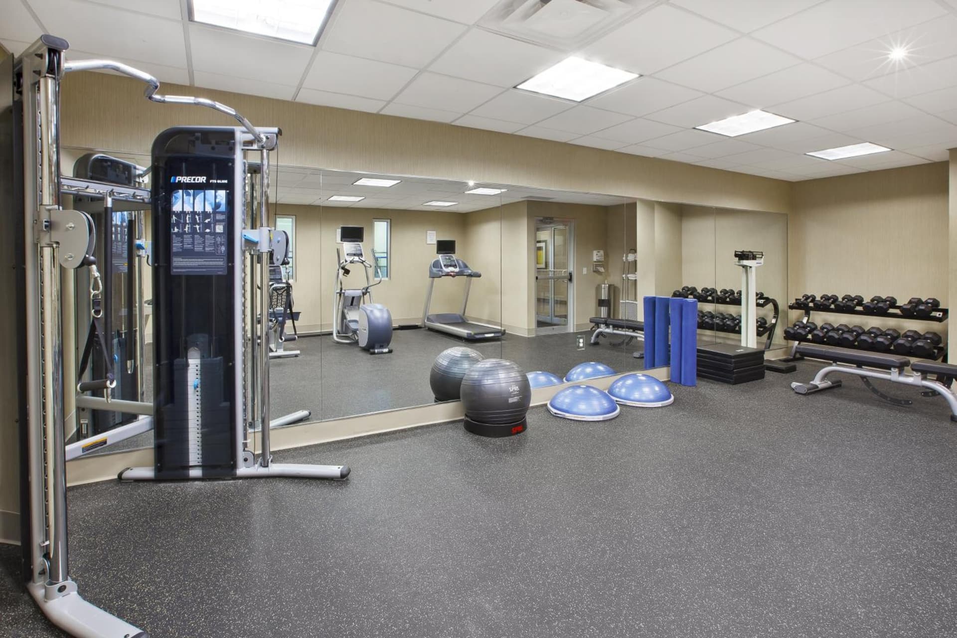 Holiday Inn Columbus Dwtn-Capitol Square by IHG gallery photo in Columbus, OH — image 63