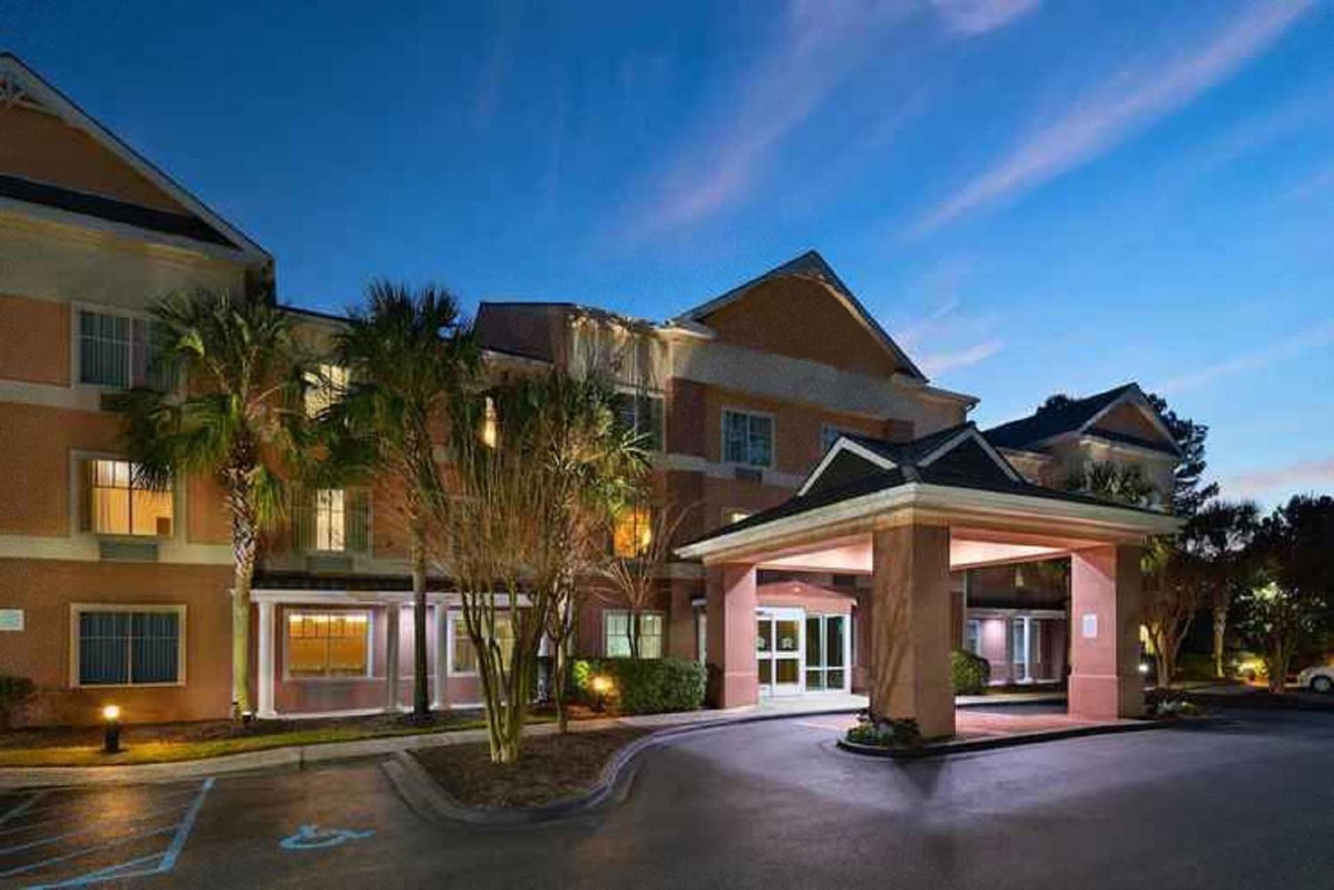 Okatie Hilton Head Hotel featured exterior or lobby in Bluffton, SC — similar hotel
