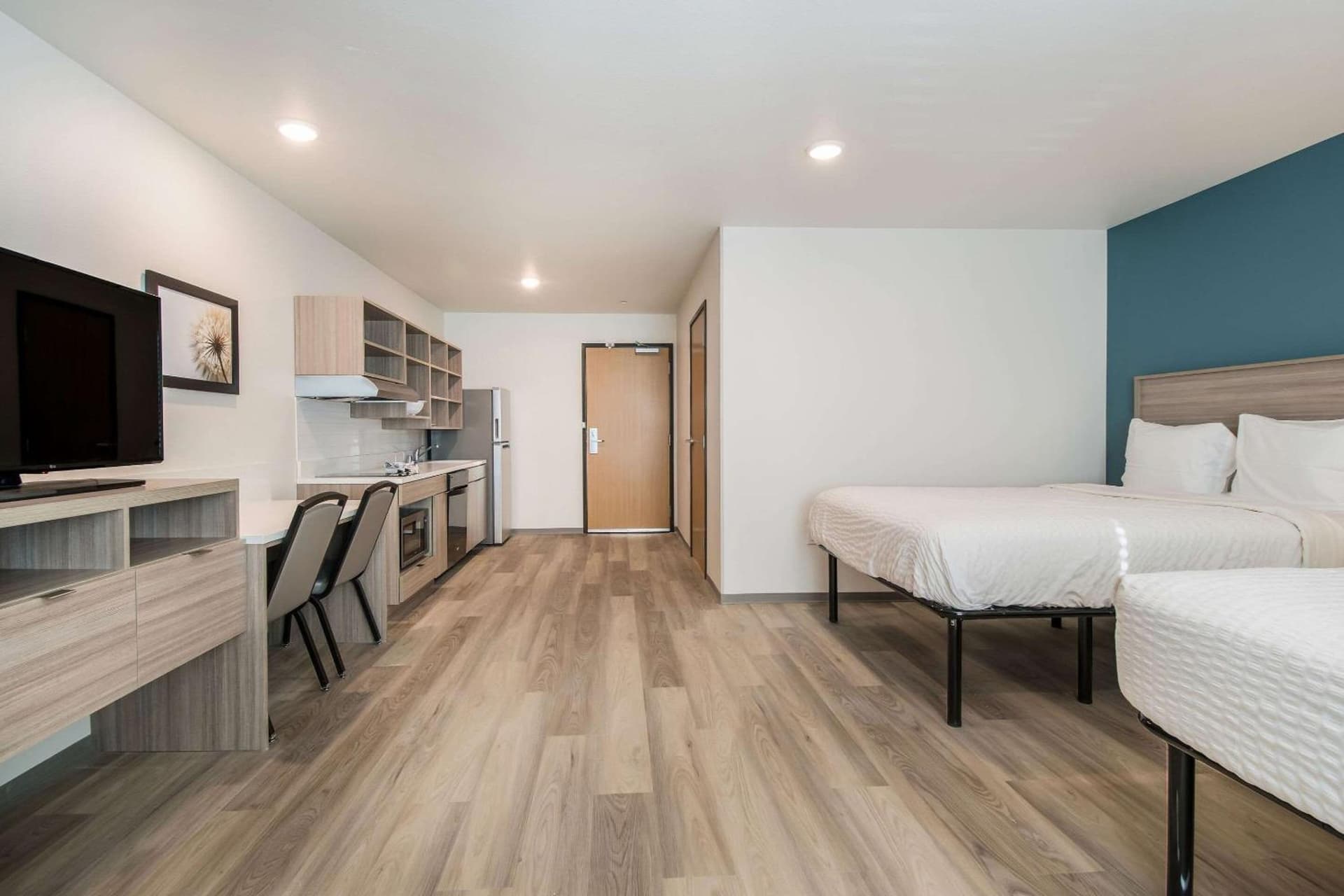 WoodSpring Suites Portland Vancouver gallery photo in Vancouver, WA — image 24