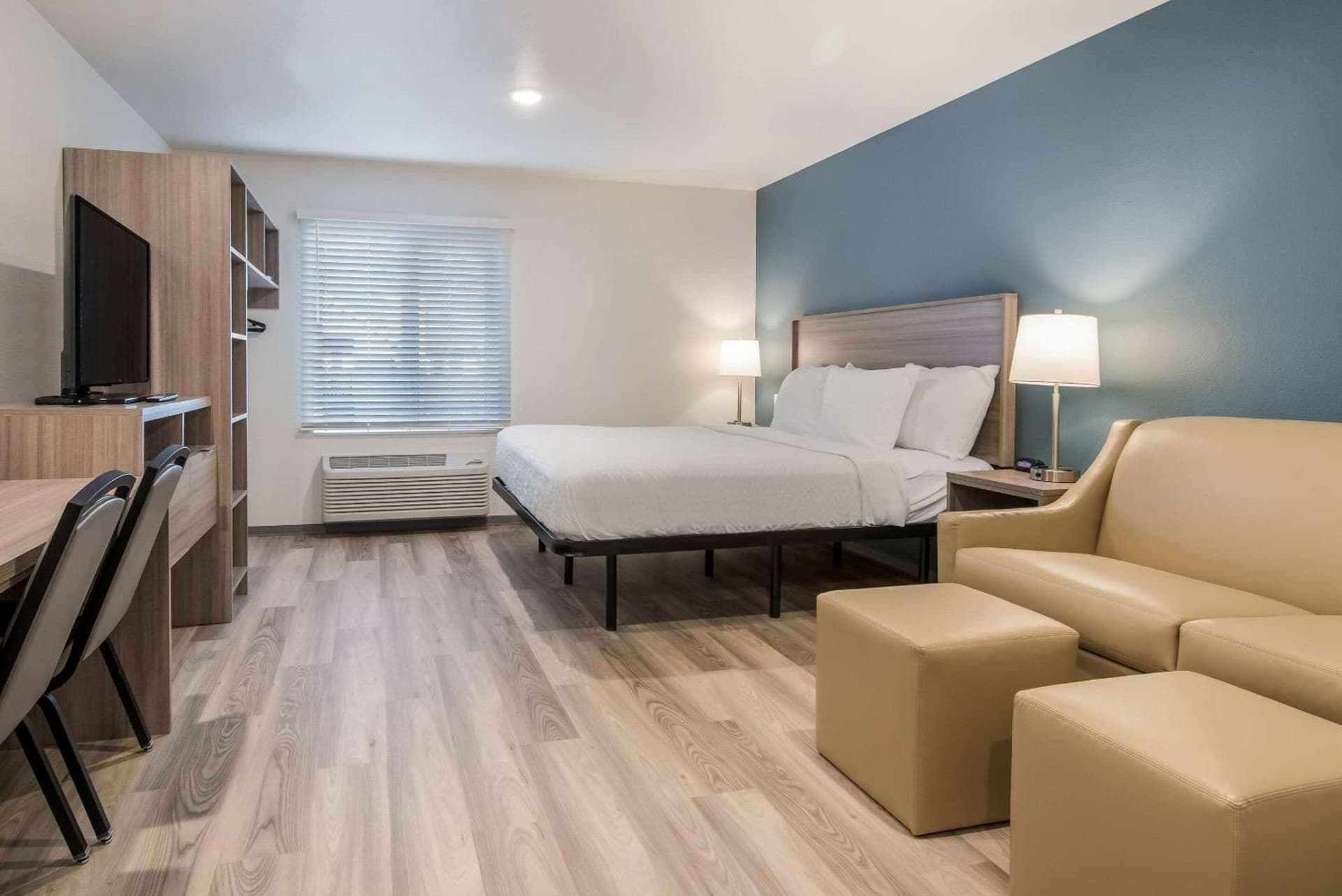 WoodSpring Suites Portland Vancouver gallery photo in Vancouver, WA — image 11