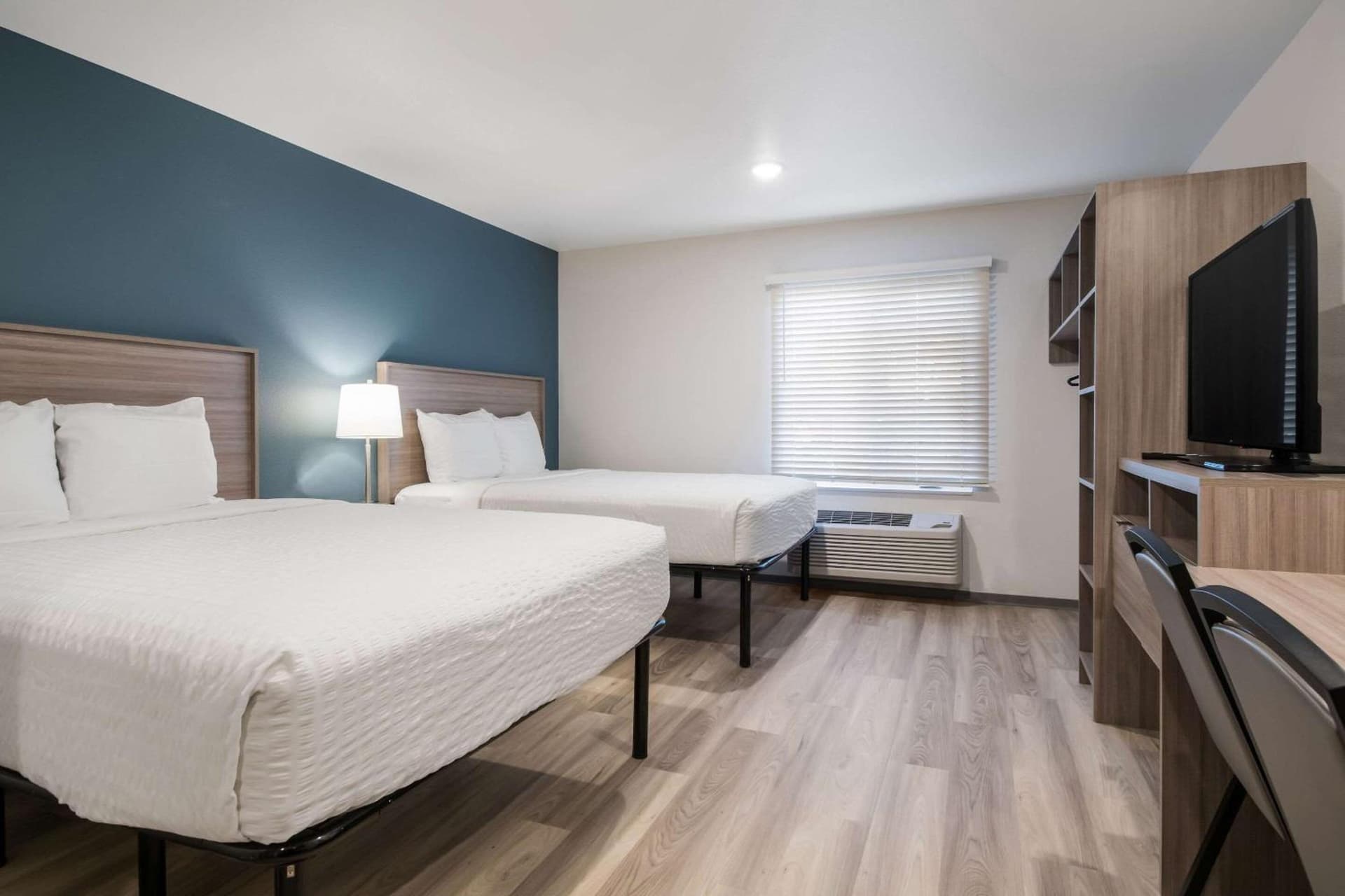 WoodSpring Suites Portland Vancouver gallery photo in Vancouver, WA — image 14