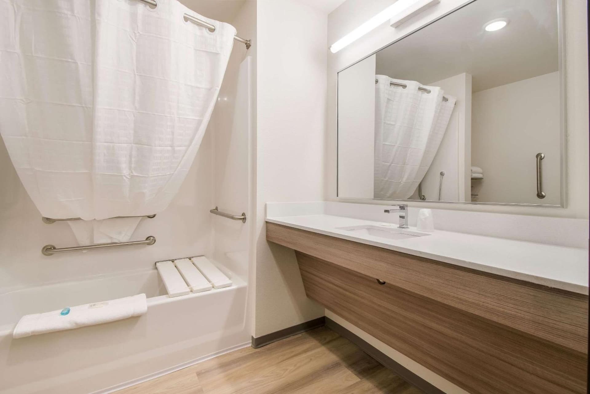 WoodSpring Suites Portland Vancouver property views in Vancouver, WA — gallery photo 3