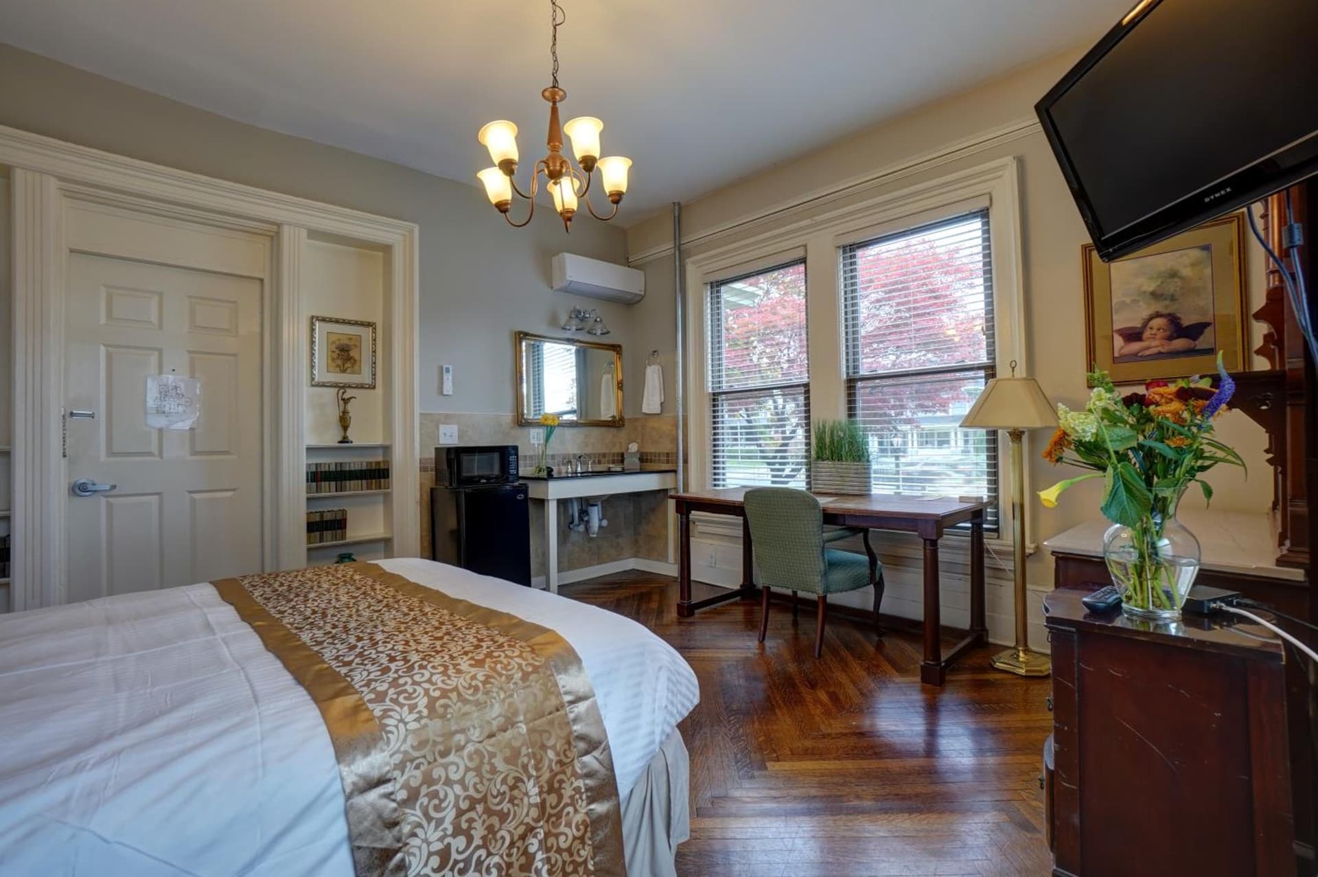 DeBary Inn gallery photo in Summit, NJ — image 74