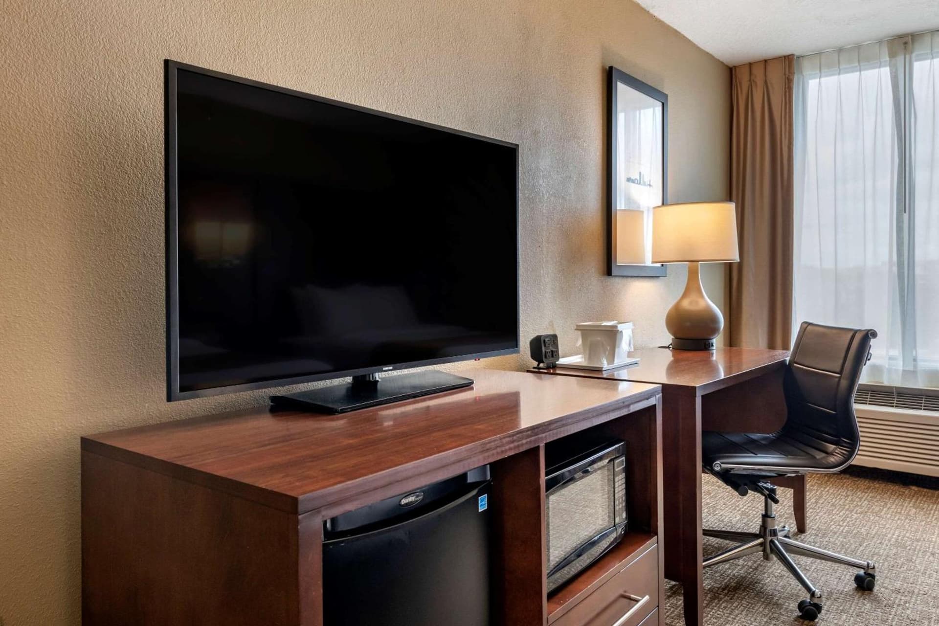 Comfort Suites Baymeadows Near Butler Blvd gallery photo in Jacksonville, FL — image 24