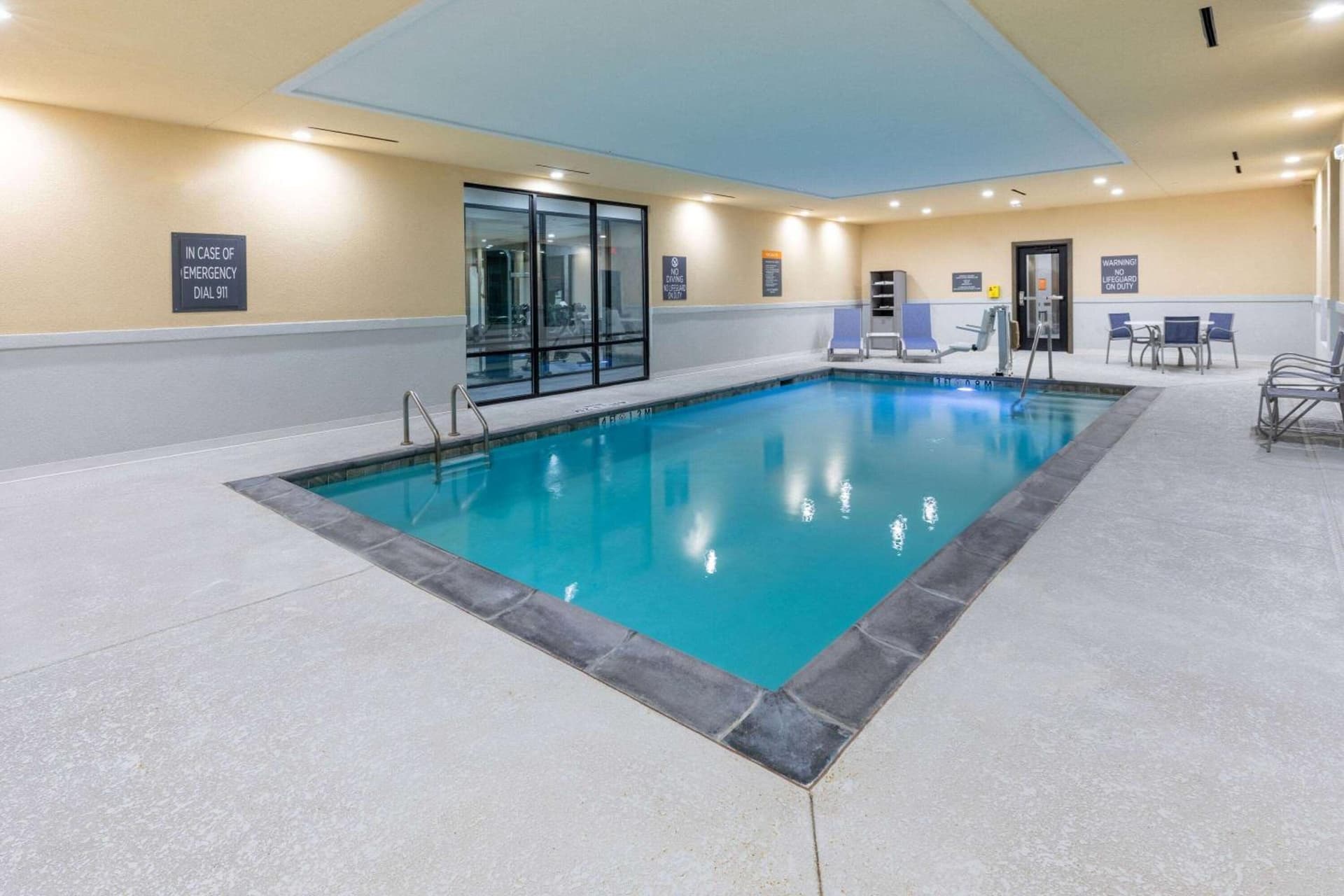 La Quinta Inn & Suites by Wyndham Dallas - Frisco Stadium gallery photo in Frisco, TX — image 10