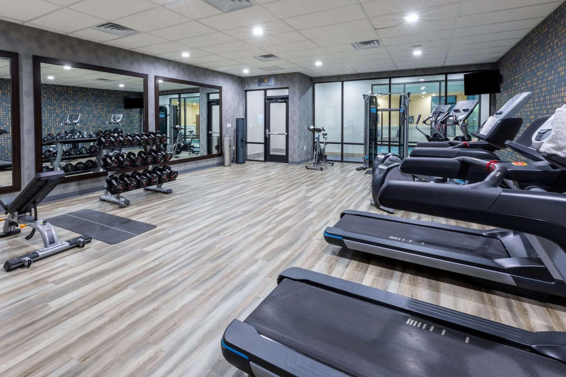 La Quinta Inn & Suites by Wyndham Dallas - Frisco Stadium gallery photo in Frisco, TX — image 35