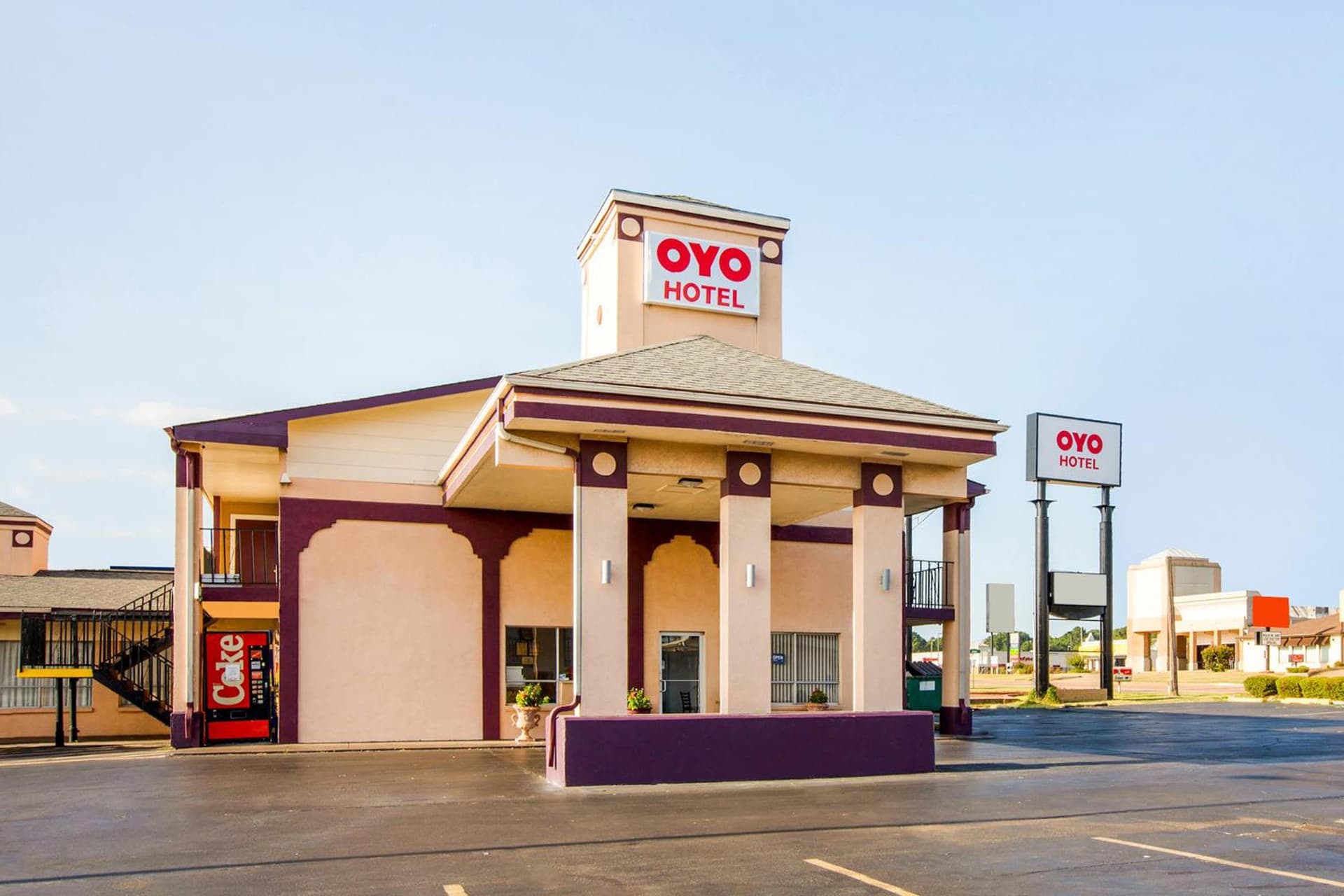 OYO Hotel Texarkana North Heights AR Hwy I-30 featured exterior or lobby in Texarkana, TX — similar hotel