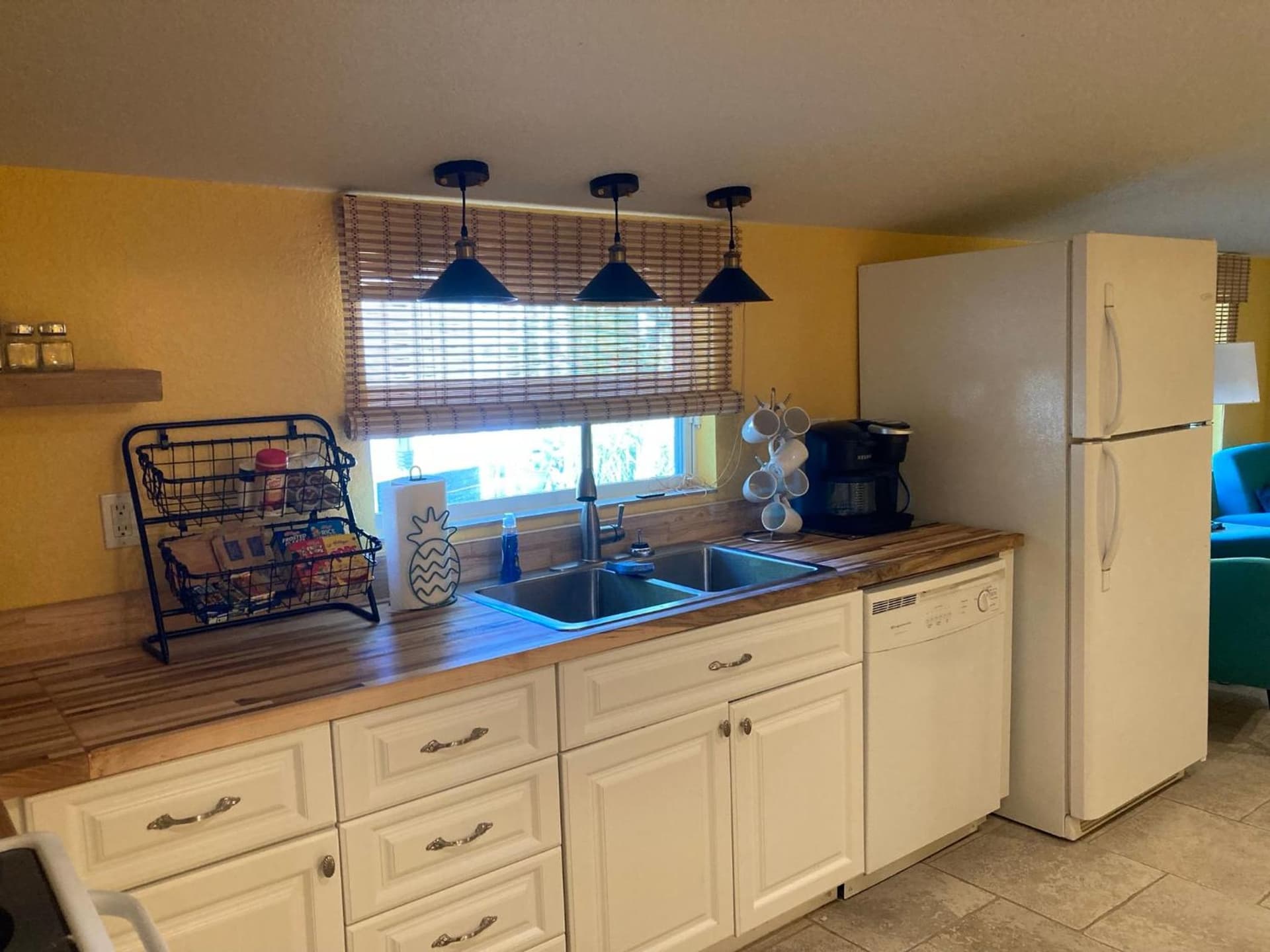 3Gulls Inn Ozona-Boutique Hotel-Steps from Restaurants & Brewery-SwimSpa Pool-Pet Friendly gallery photo in Palm Harbor, FL — image 45