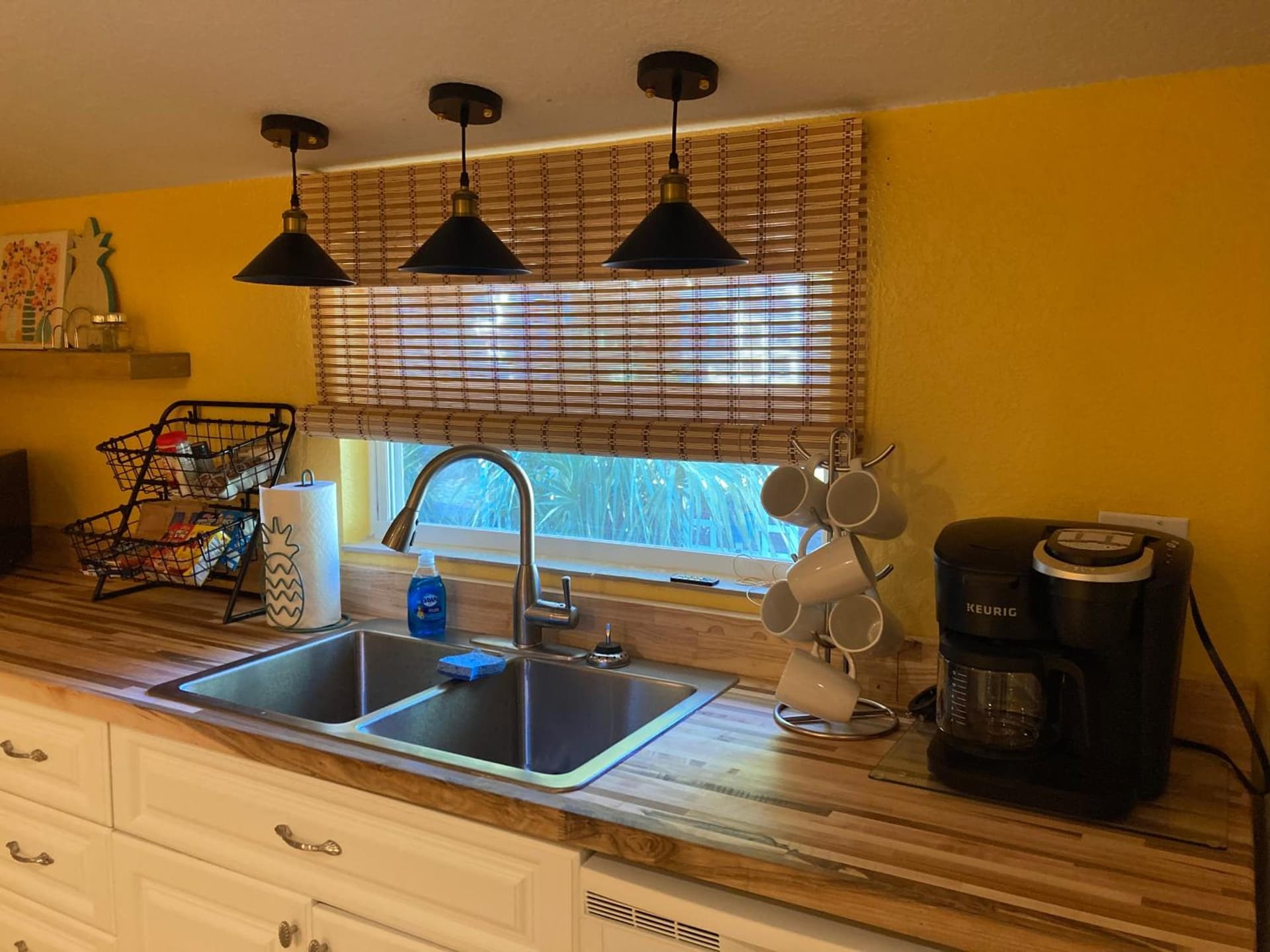 3Gulls Inn Ozona-Boutique Hotel-Steps from Restaurants & Brewery-SwimSpa Pool-Pet Friendly gallery photo in Palm Harbor, FL — image 16