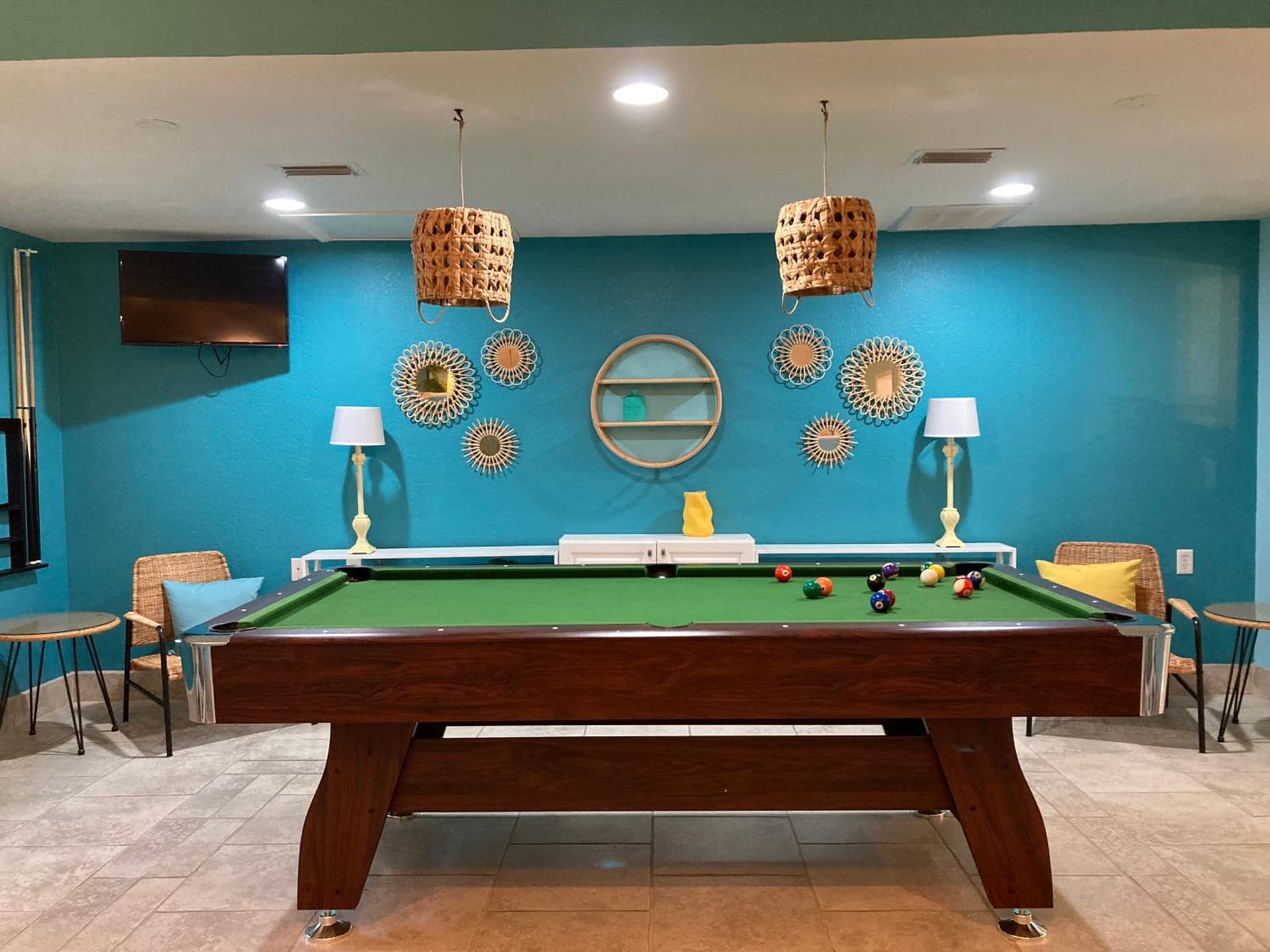 3Gulls Inn Ozona-Boutique Hotel-Steps from Restaurants & Brewery-SwimSpa Pool-Pet Friendly gallery photo in Palm Harbor, FL — image 5