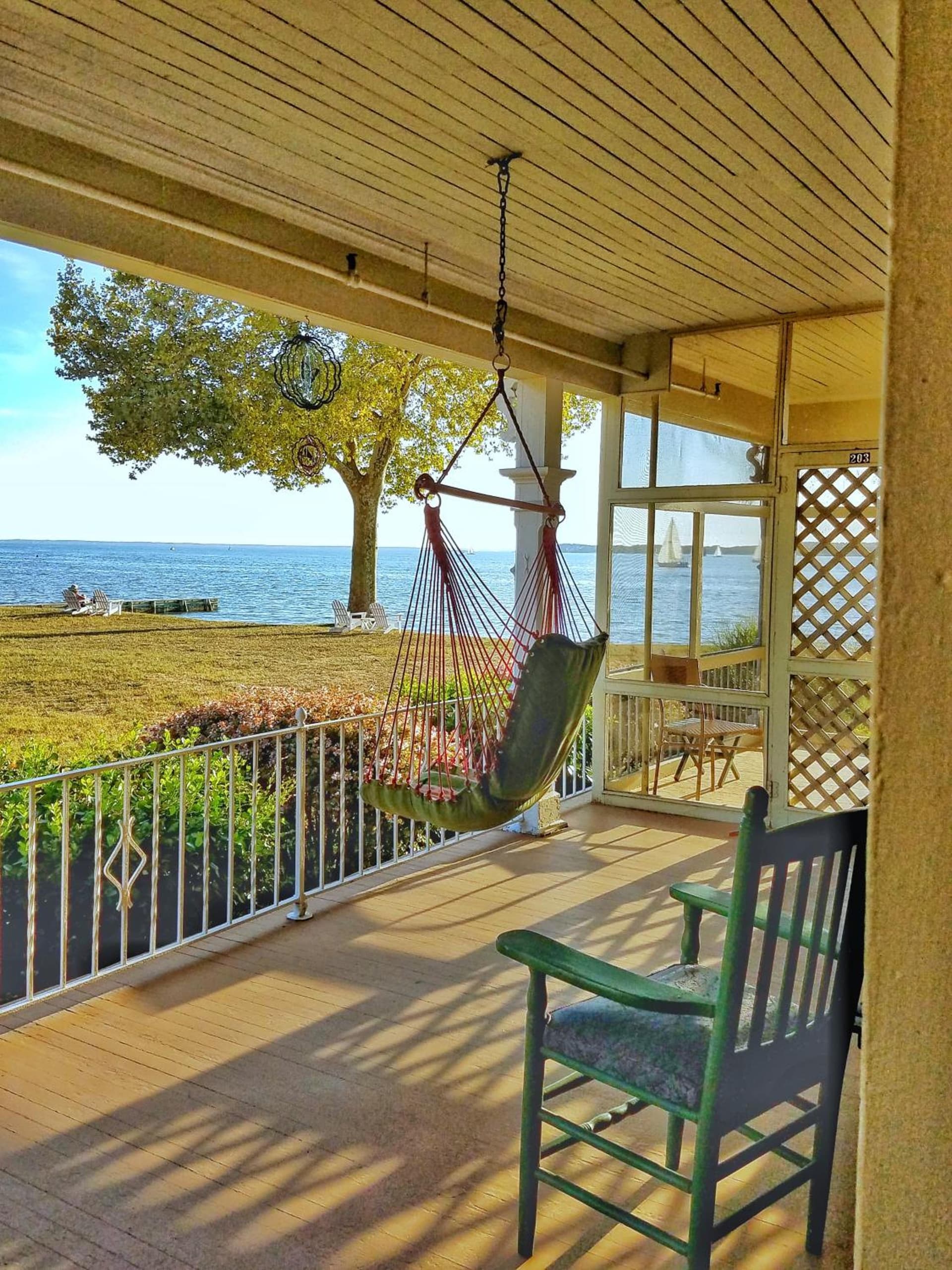 Sandaway Suites & Beach gallery photo in Oxford, MD — image 92