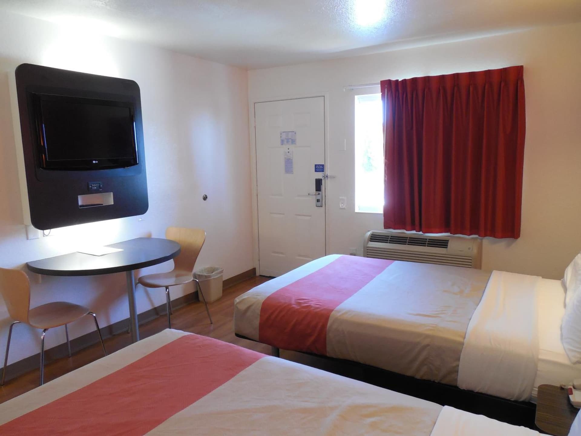 Motel 6-Chula Vista, CA - San Diego gallery photo in Chula Vista, CA — image 10