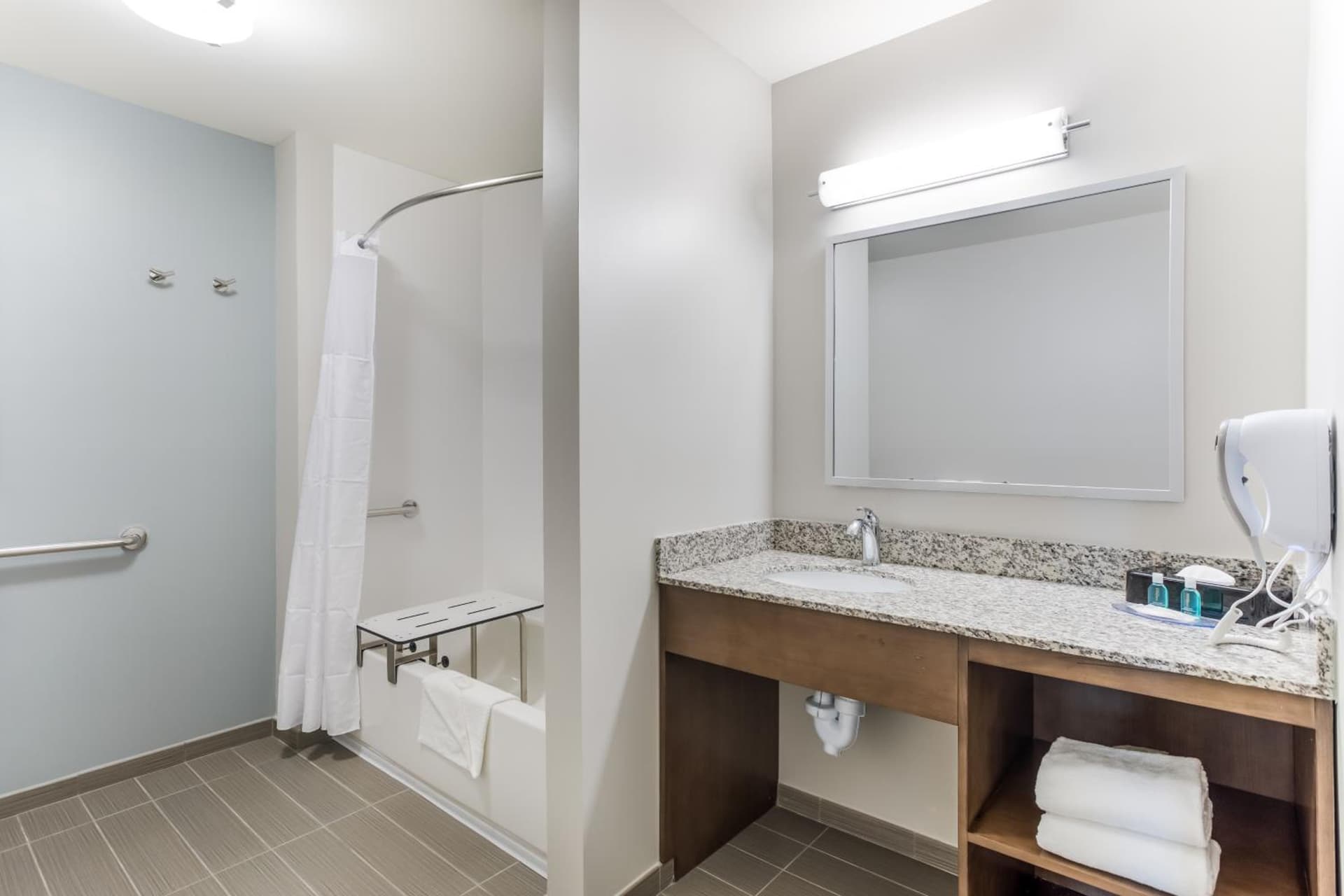 MainStay Suites Murfreesboro gallery photo in Murfreesboro, TN — image 7