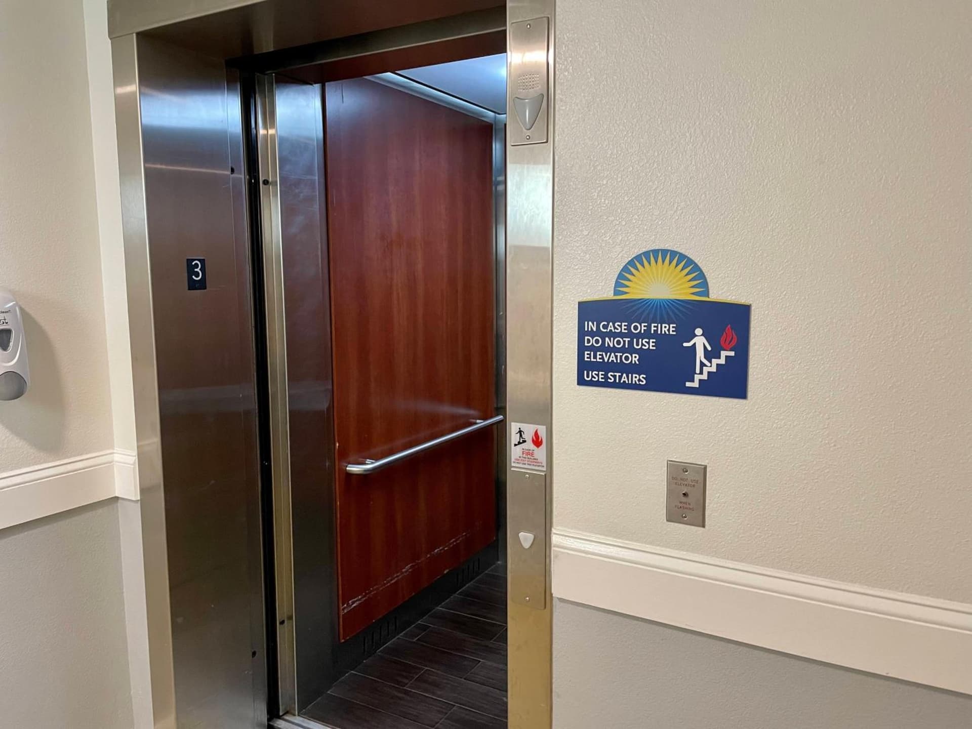 Days Inn & Suites by Wyndham Lakeland gallery photo in Lakeland, FL — image 12