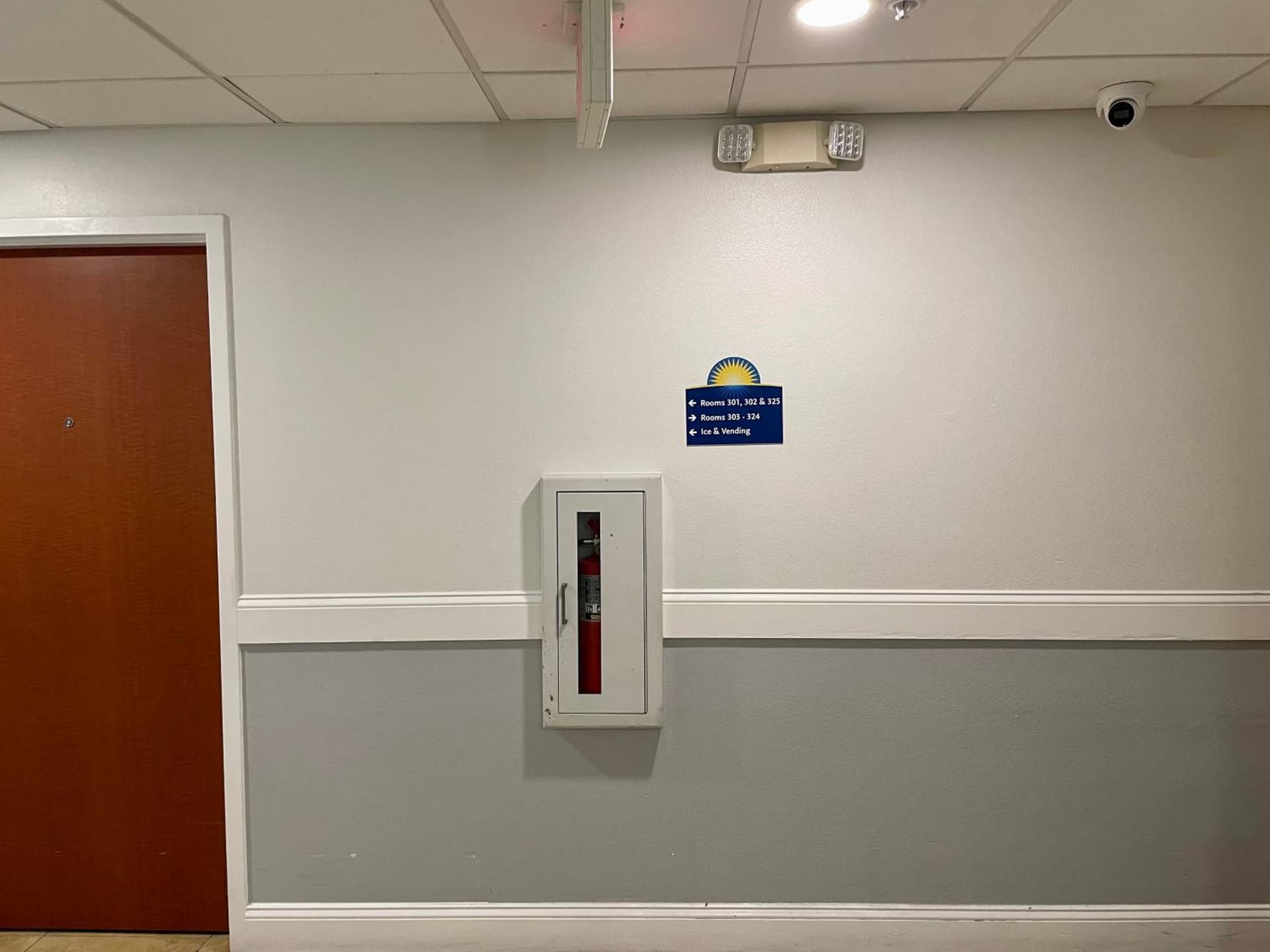Days Inn & Suites by Wyndham Lakeland gallery photo in Lakeland, FL — image 119