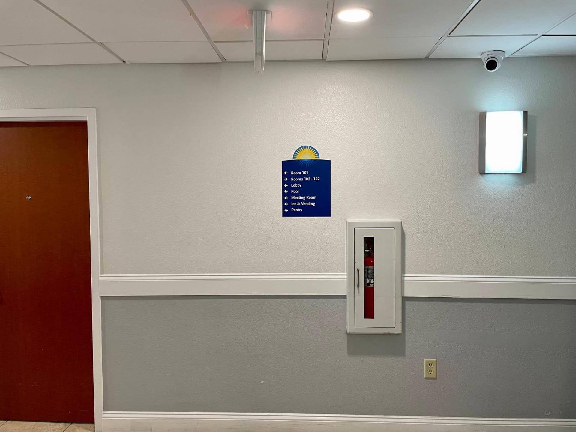 Days Inn & Suites by Wyndham Lakeland gallery photo in Lakeland, FL — image 38