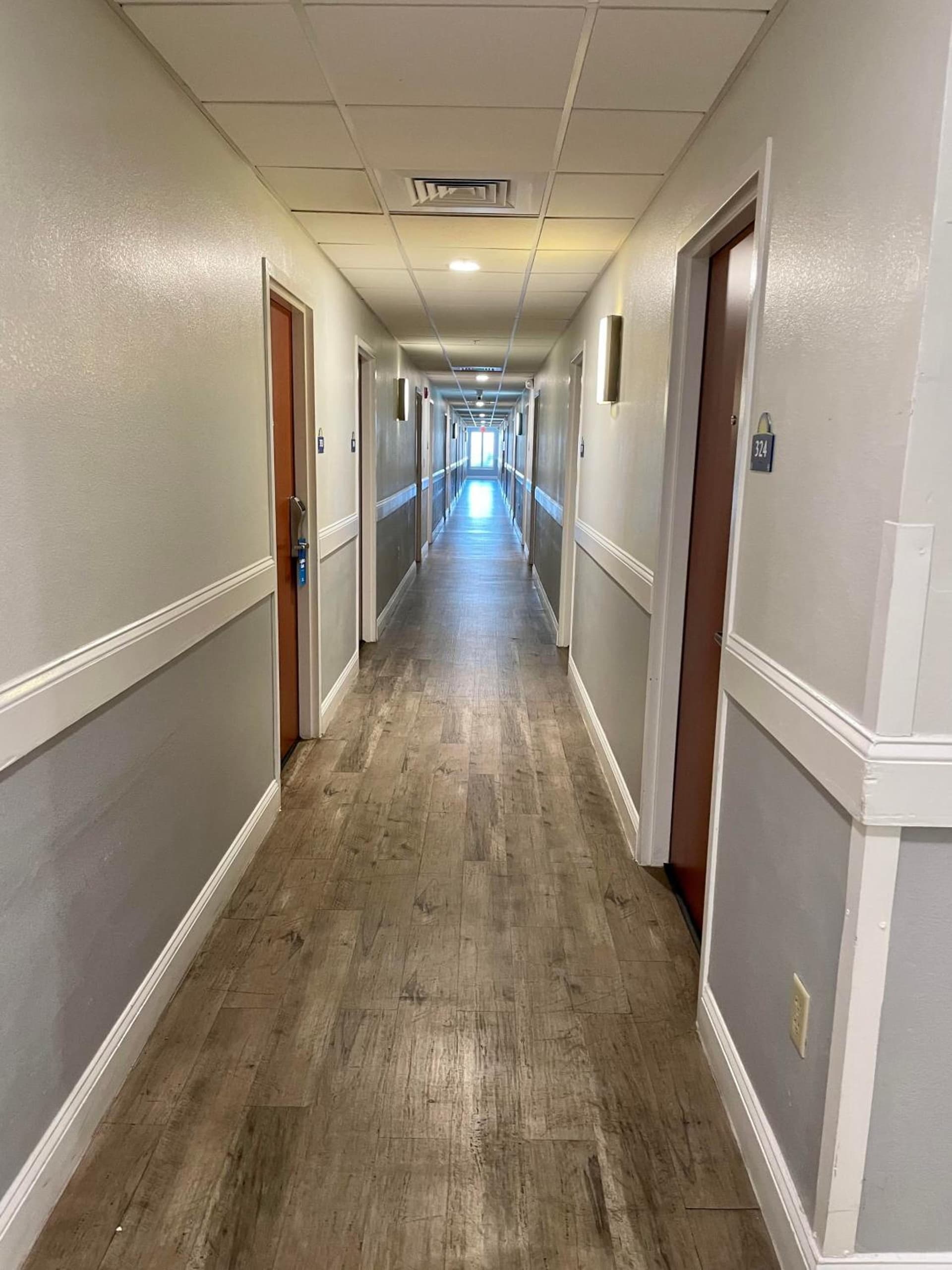 Days Inn & Suites by Wyndham Lakeland gallery photo in Lakeland, FL — image 89